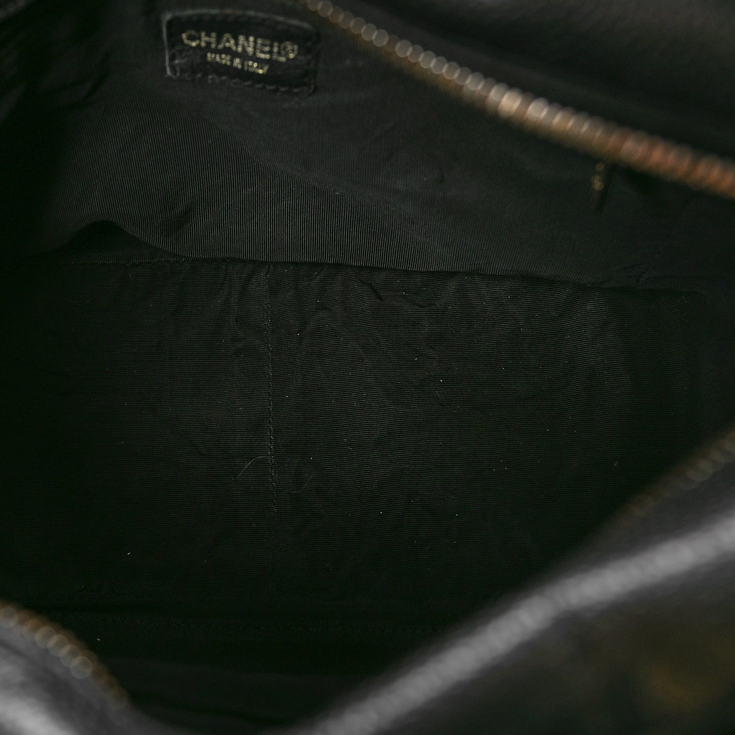 Caviar Quilted Petit Timeless Tote PTT Black