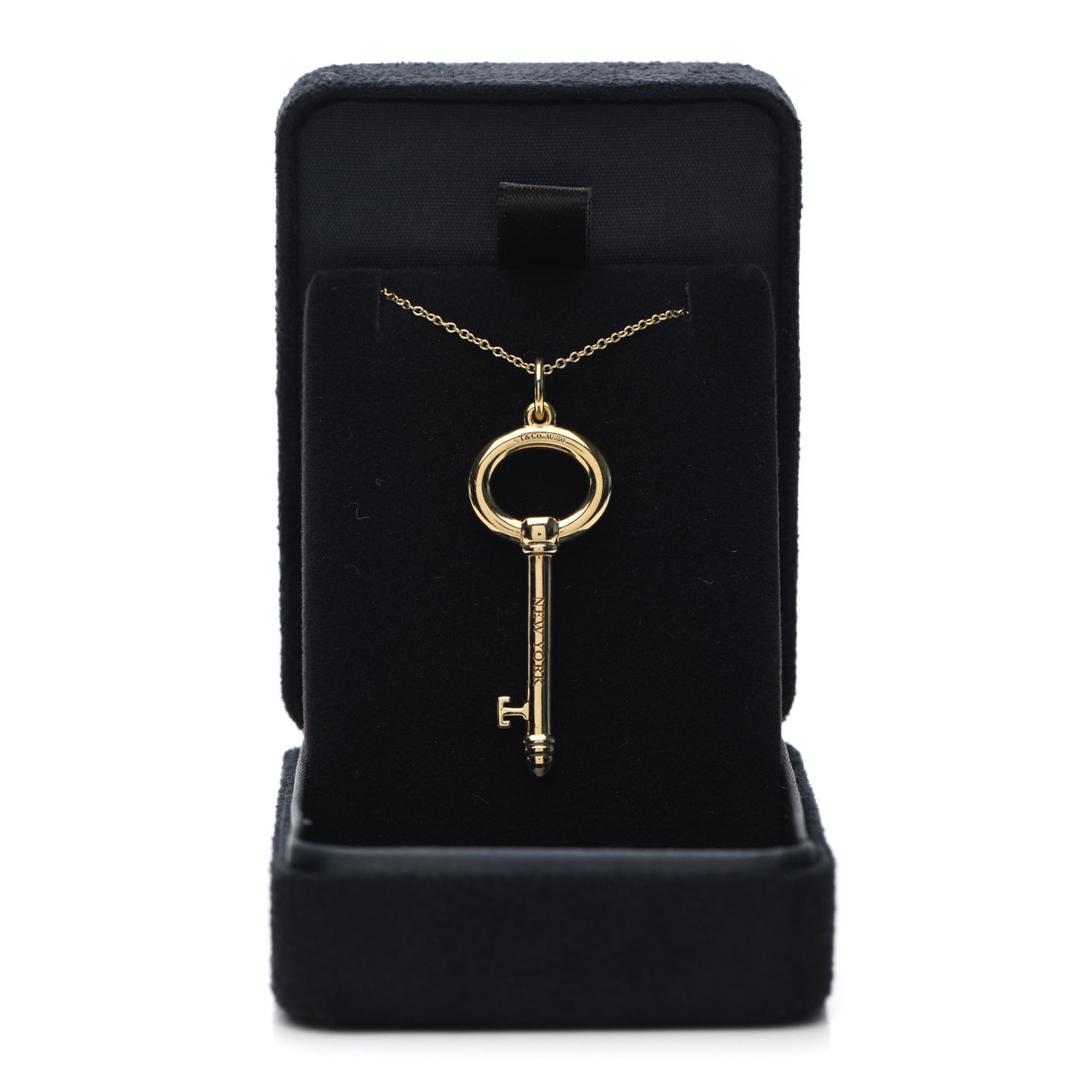 18K Yellow Gold Small Oval Key Pendant Necklace