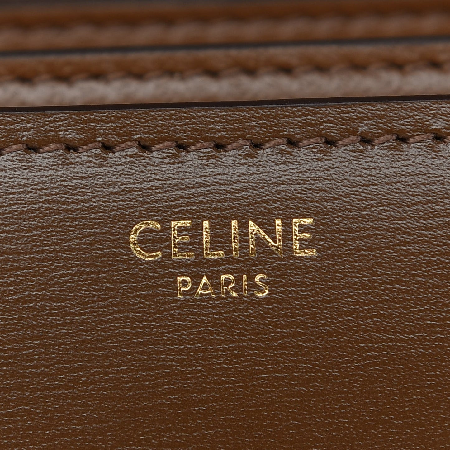 Box Calfskin Medium Classic Box Flap Bag Camel