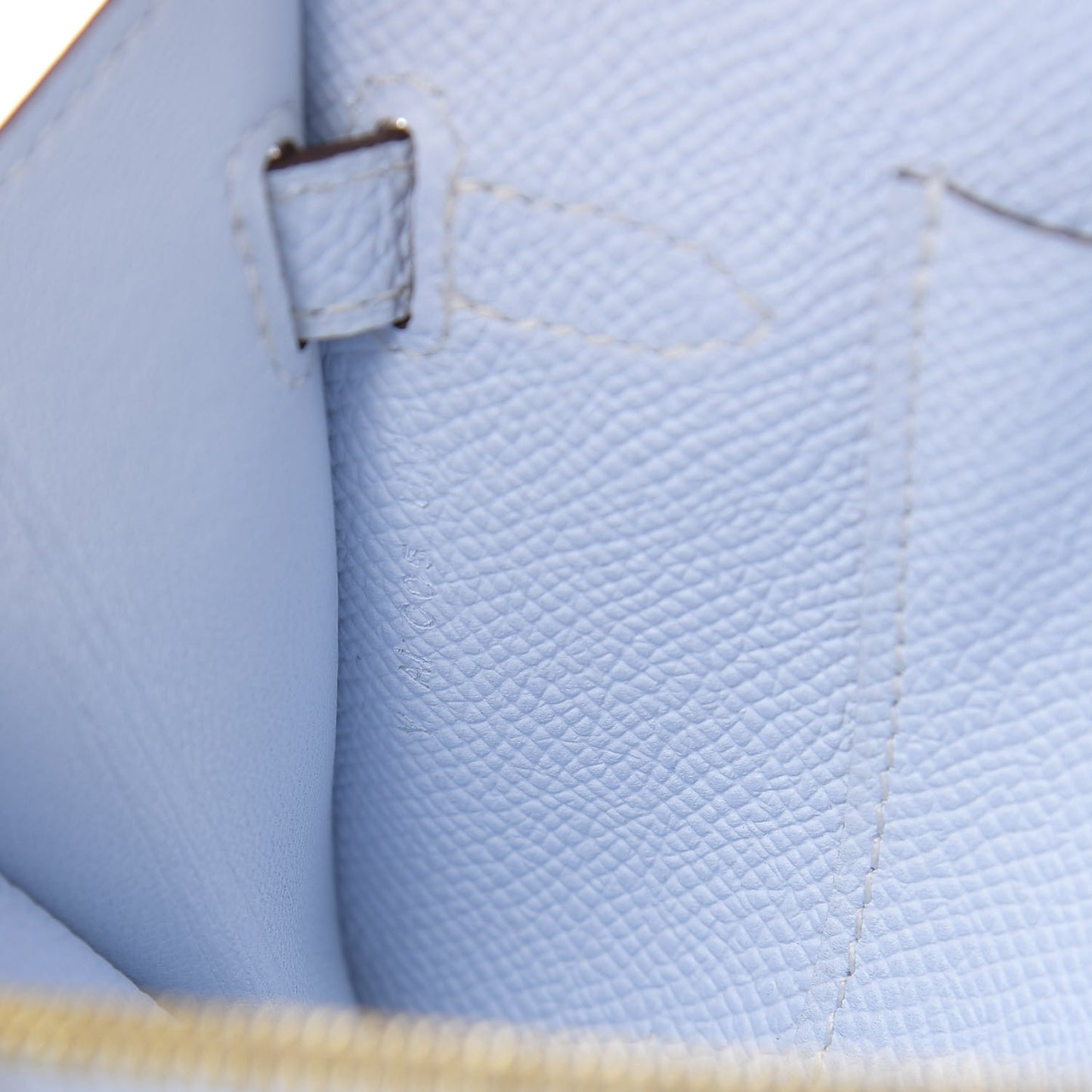 Epsom Kelly Wallet To Go Bleu Brume