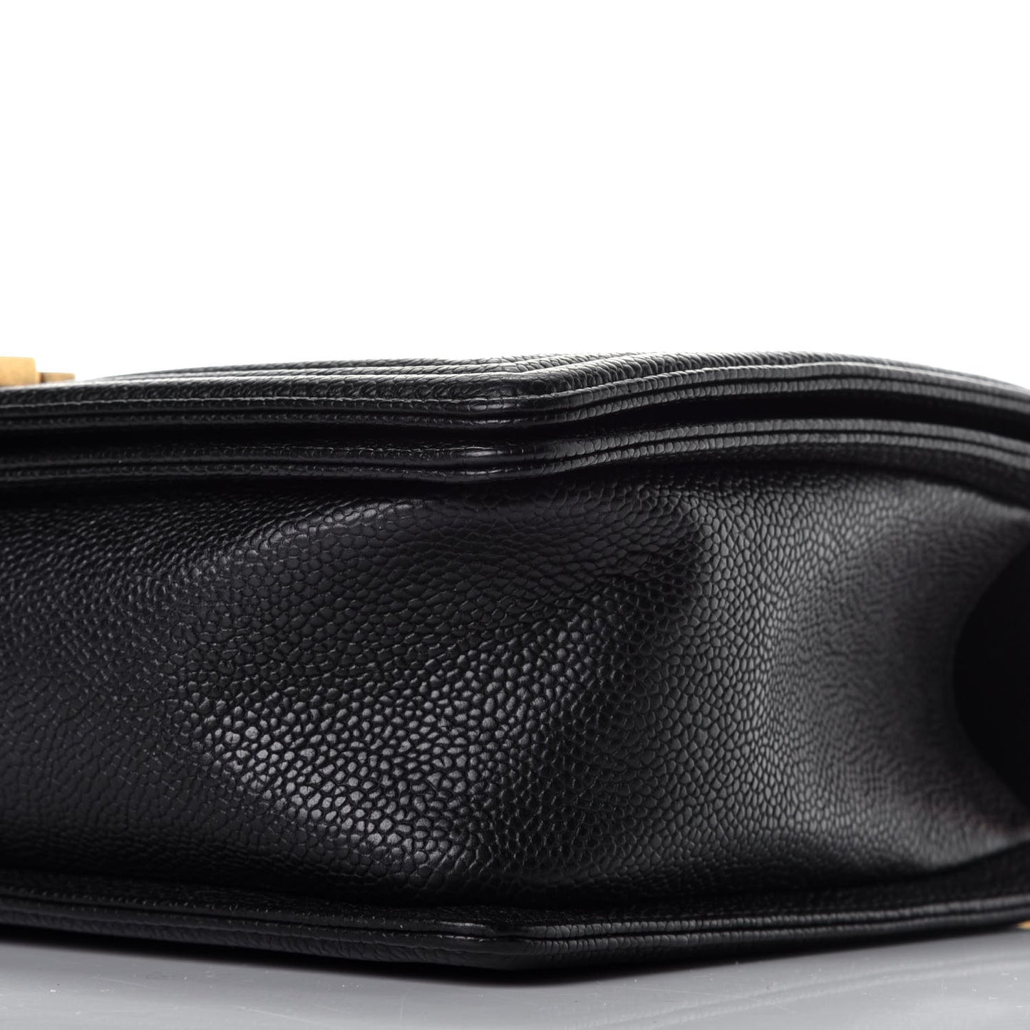 Caviar Quilted New Medium Boy Flap Black