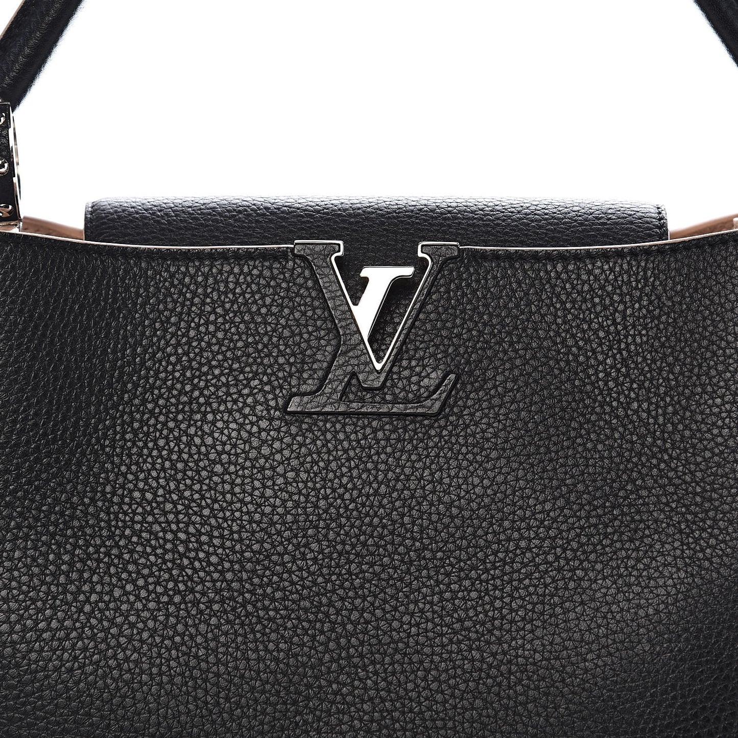 Taurillon Capucines MM Black Petale