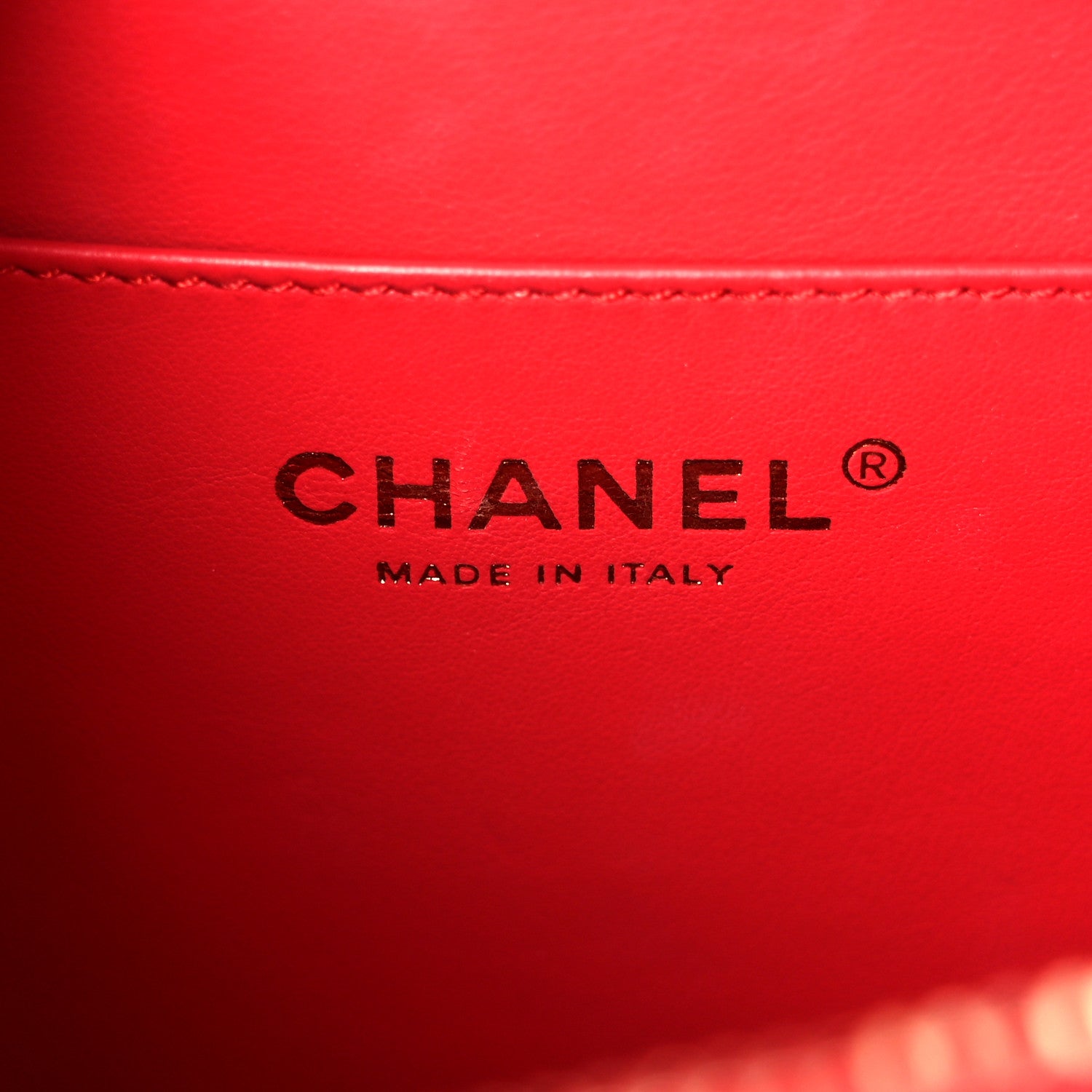 Chanel Caviar Quilted CC North South Filigree Vanity Case Red 6 of 10