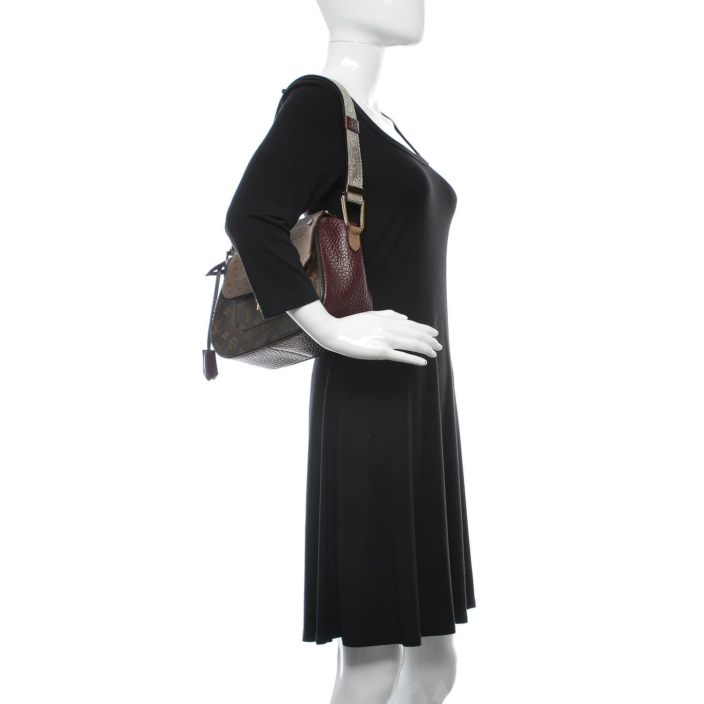 Ostrich Lizard Exotique Majestueux Shoulder Bag Bordeaux