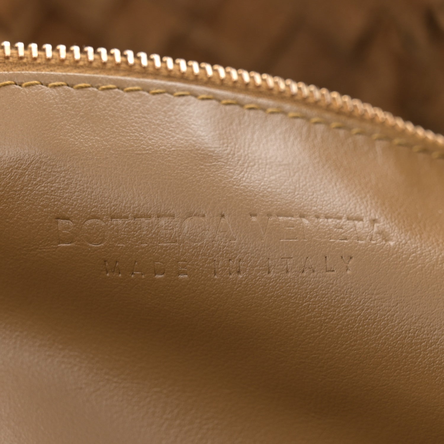Bottega Veneta Suede Intrecciato Large Hop Acorn 6 of 11