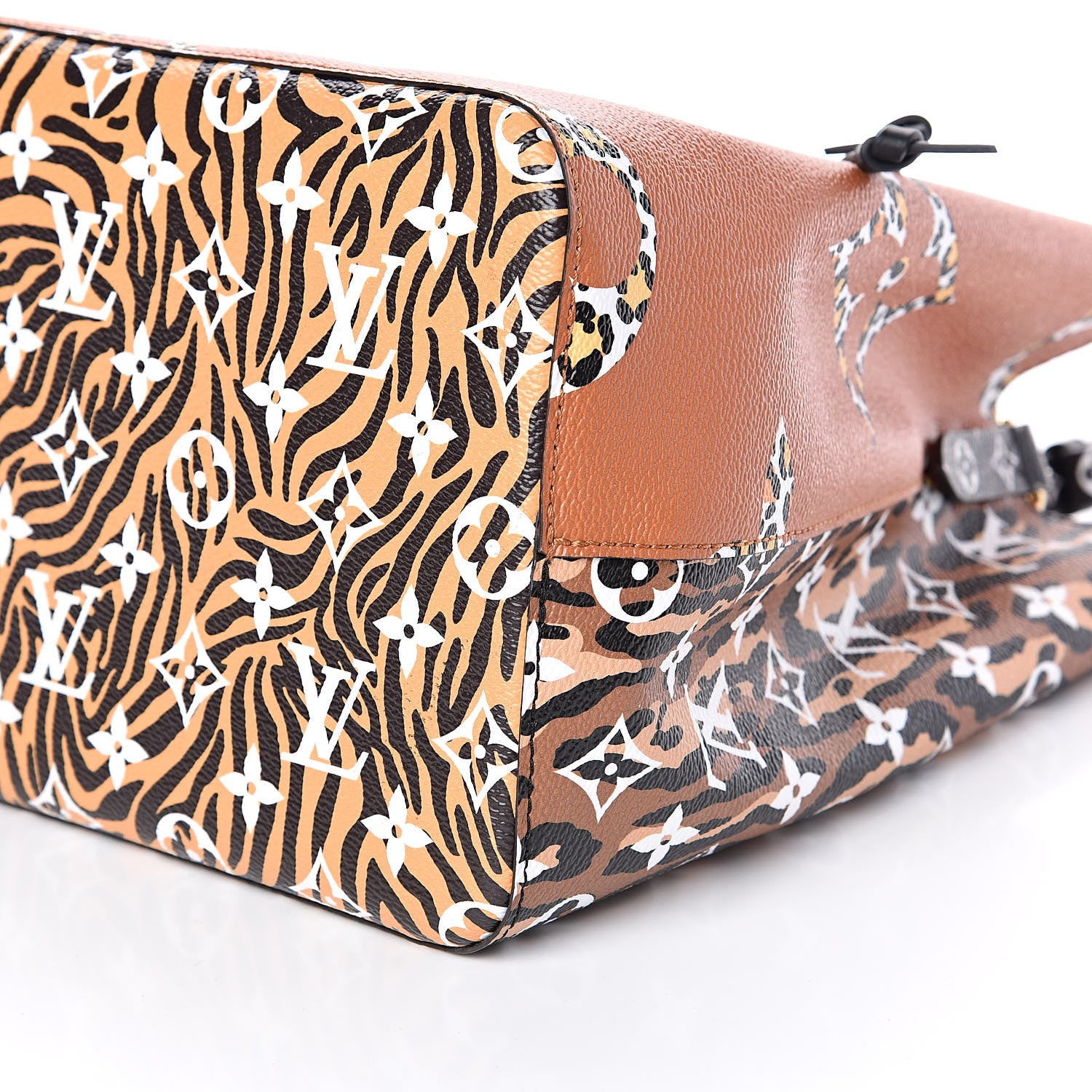 Louis Vuitton Monogram Giant Jungle NéoNoé Caramel 8 of 12