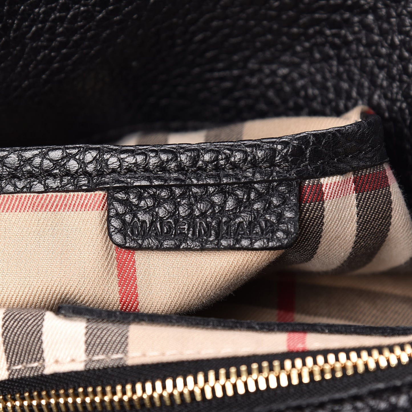 London Grainy Calfskin Medium Cale Hobo Black