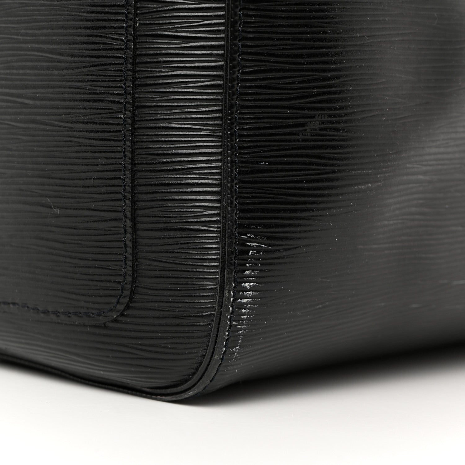 Louis Vuitton Epi Keepall Black 12 of 16