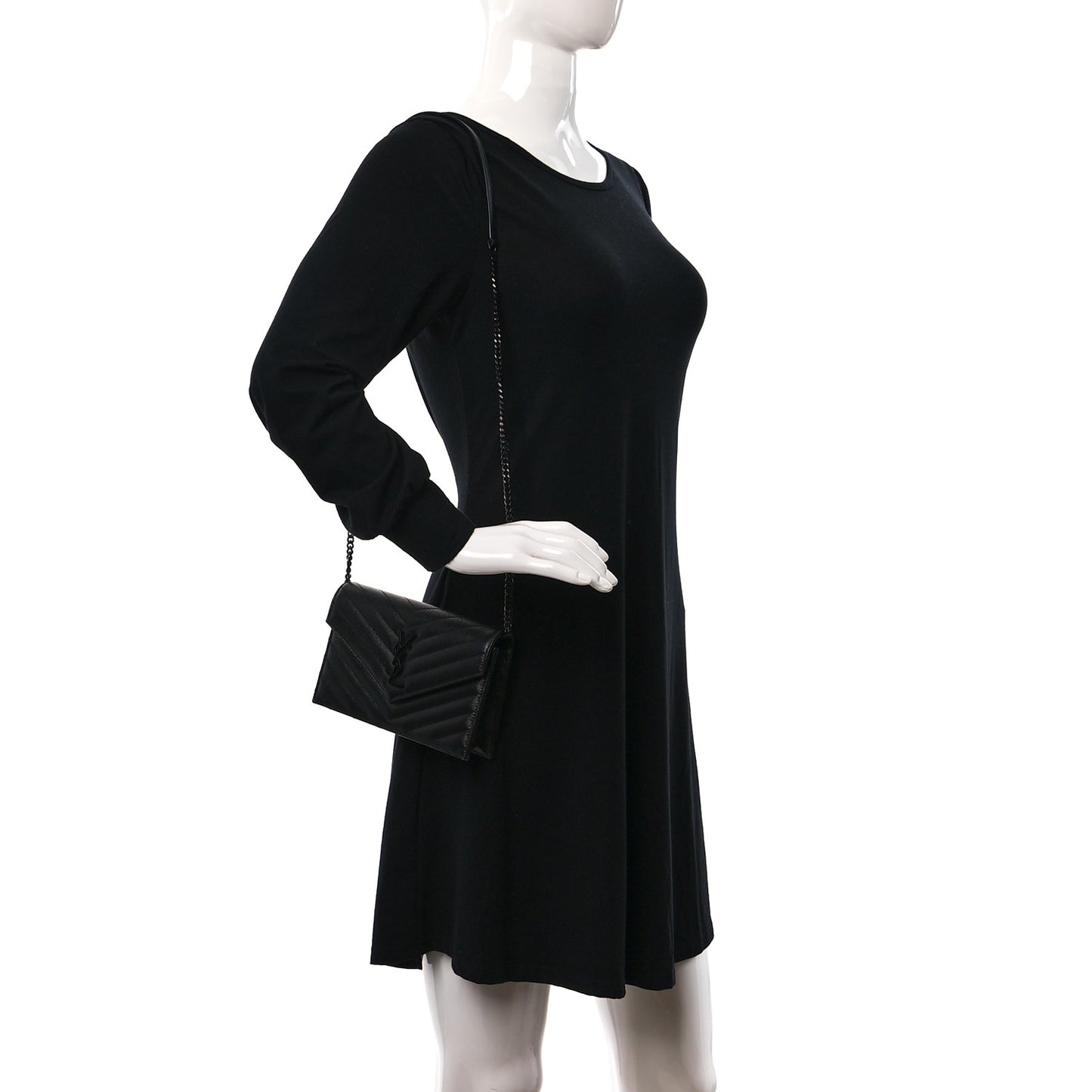 Grain De Poudre Matelasse Chevron Monogram Monochrome Envelope Chain Wallet Black