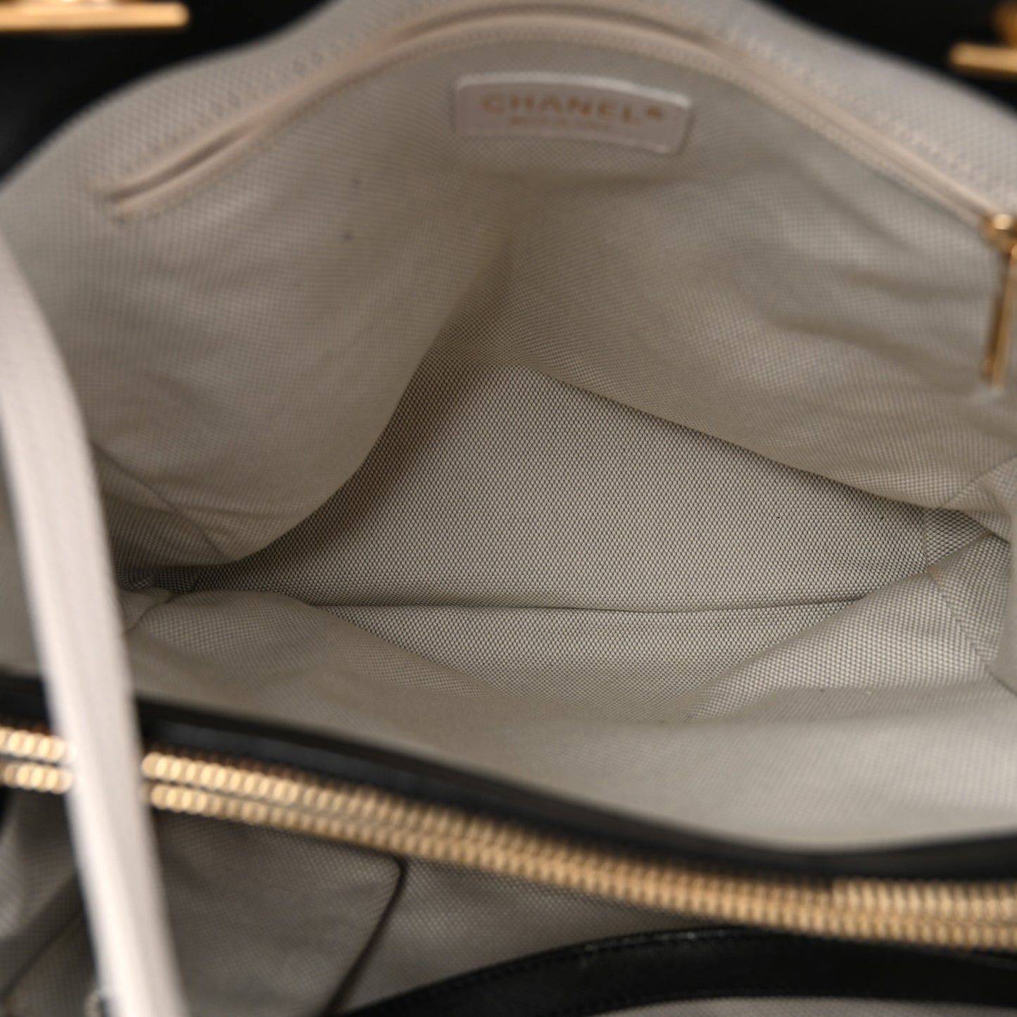 Calfskin Quilted Large Retro Chain Tote Black