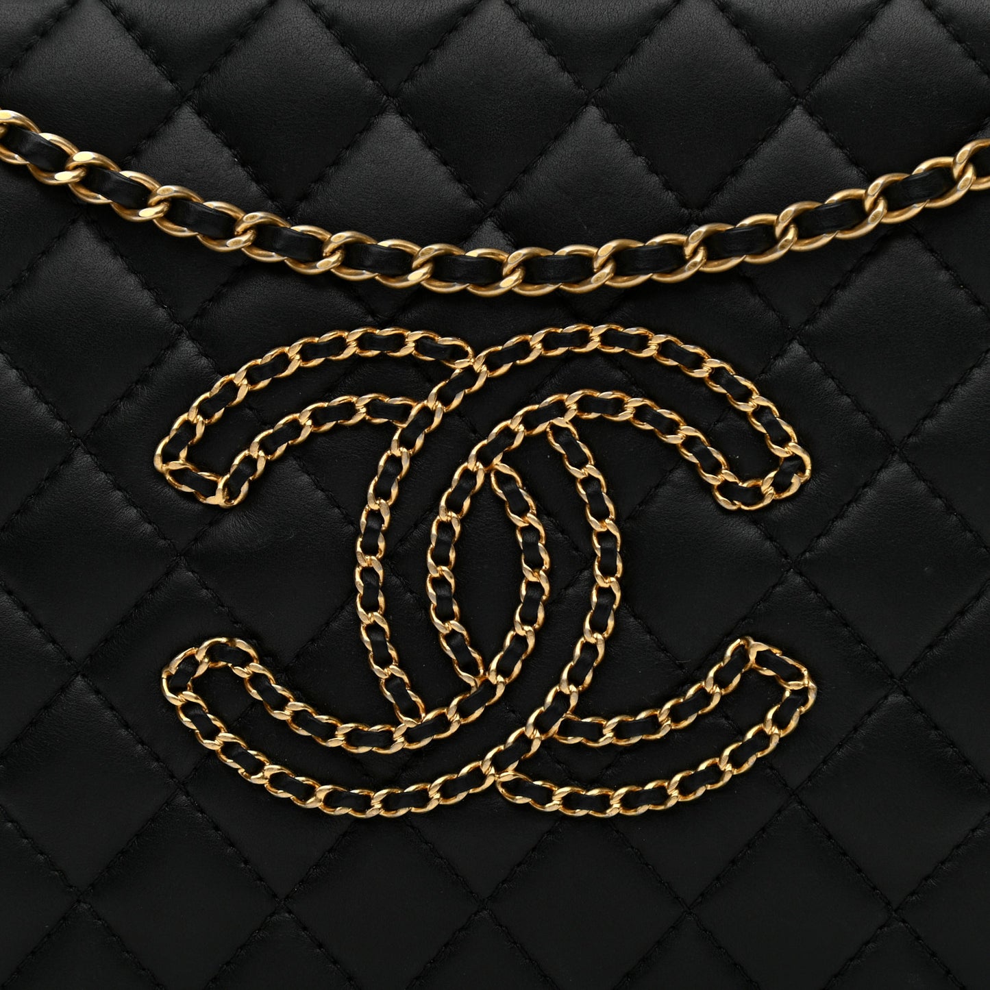 Calfskin Quilted CC Chain Accordion Tote Black