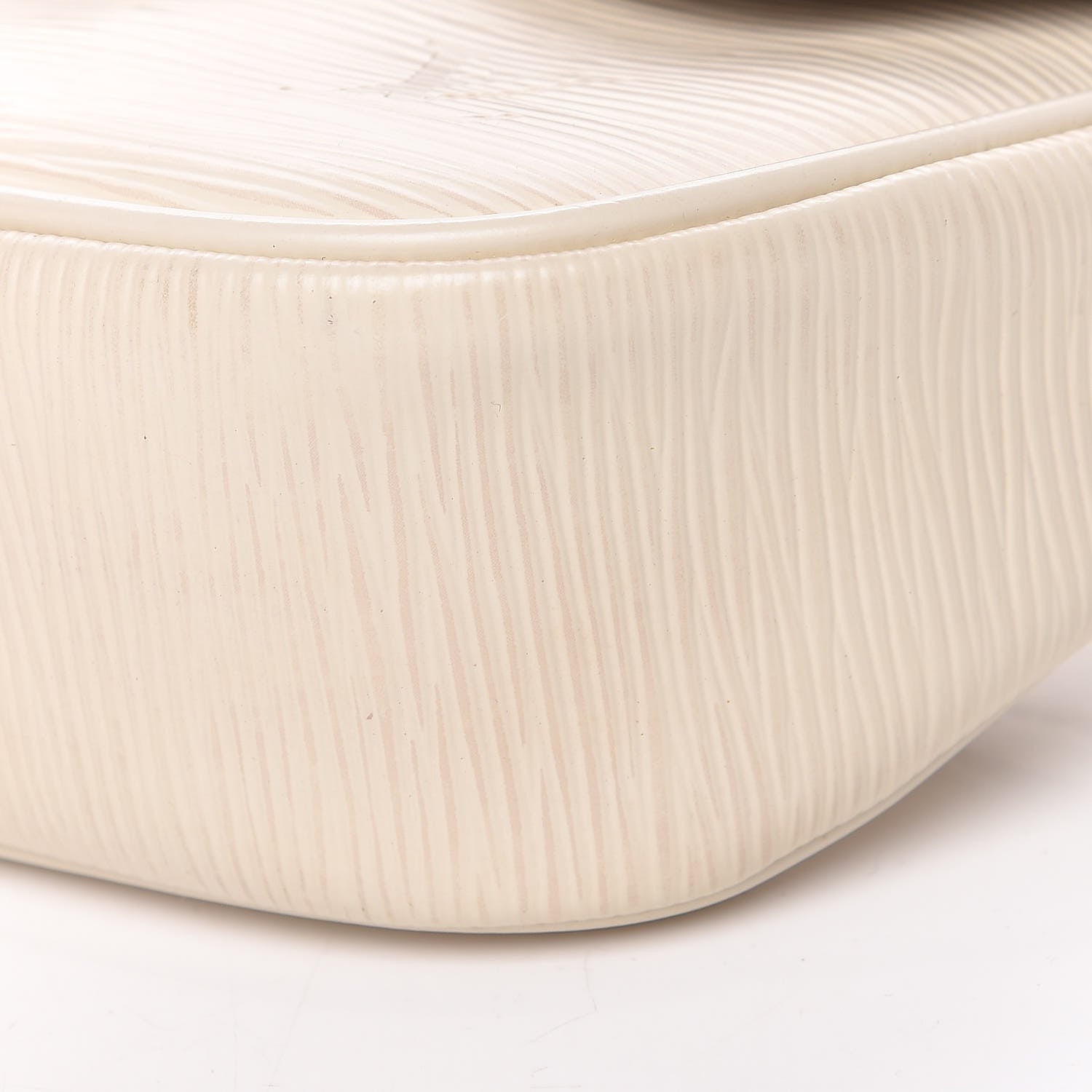 Louis Vuitton Epi Montaigne Clutch Ivory 8 of 12