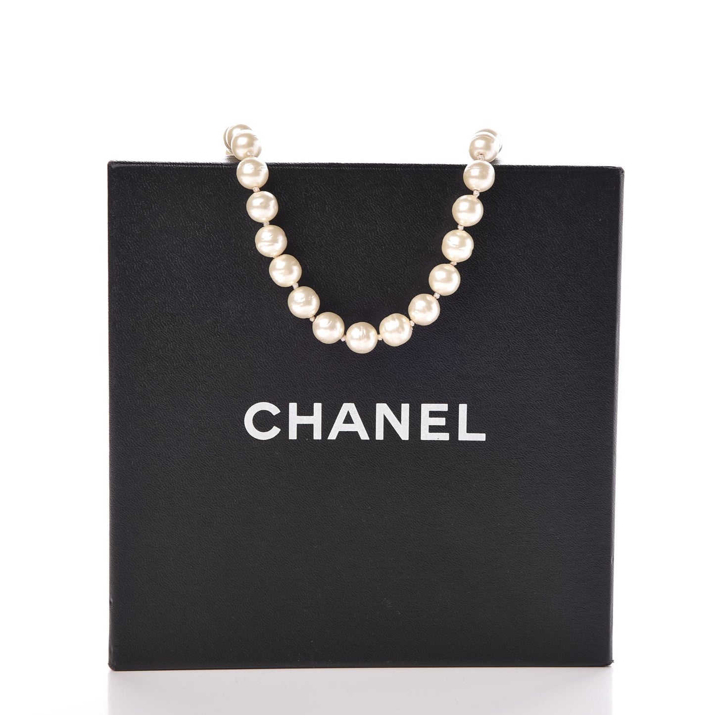 Ruthenium Pearl Beaded Short Necklace White Turquoise