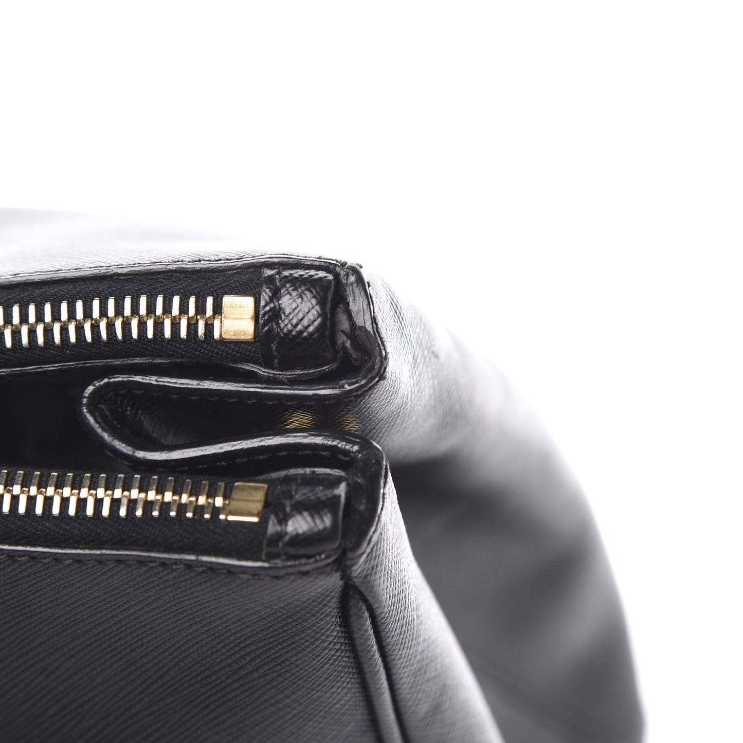 Saffiano Medium Galleria Double Zip Tote Black