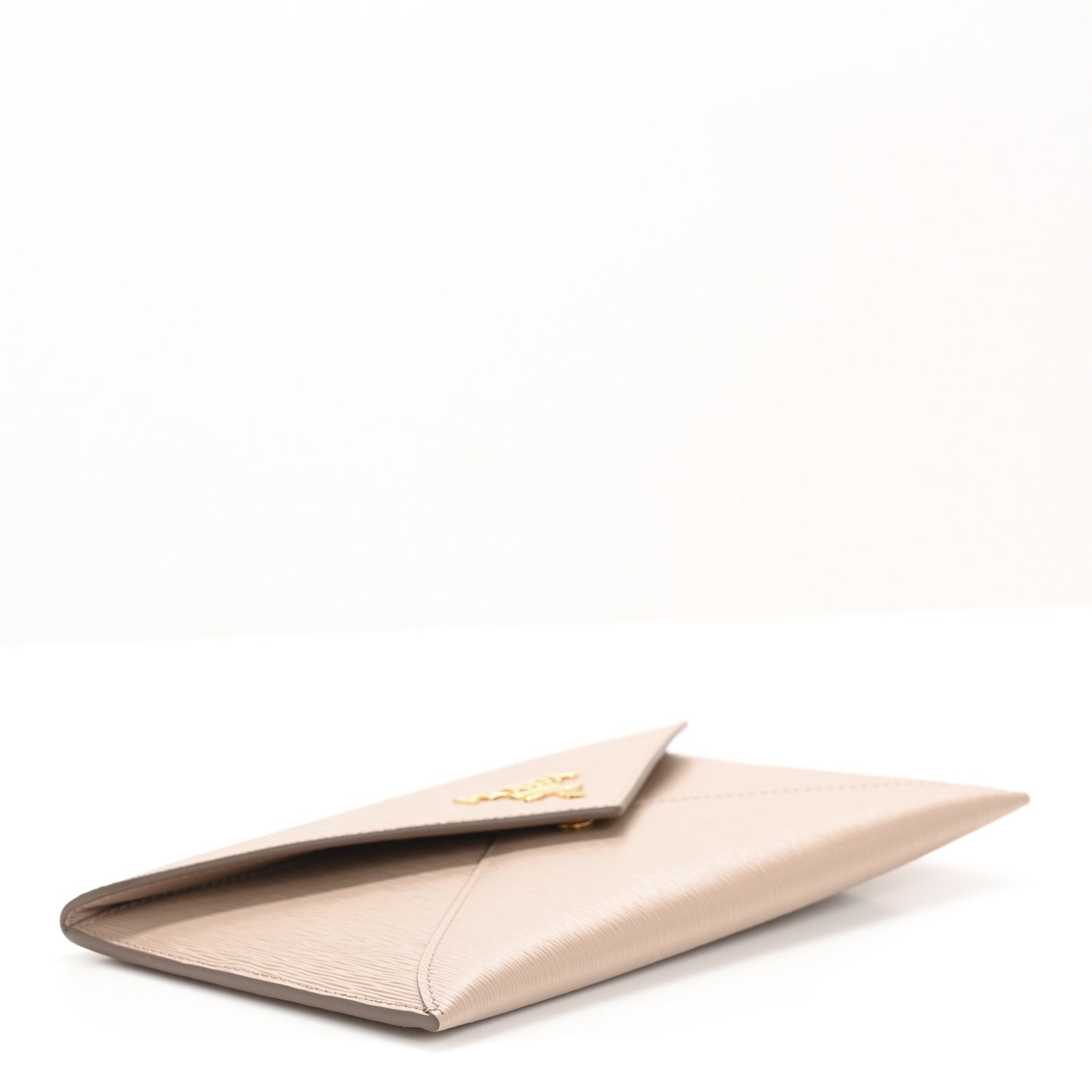 Vitello Move Envelope Wallet Cipria