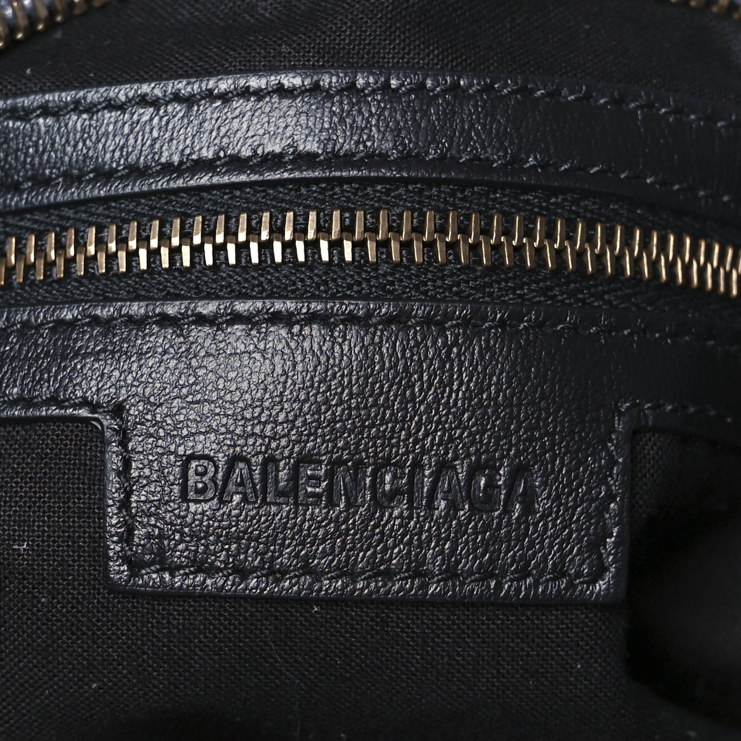 Waxed Suede Calfskin Classic Hardware Medium Le City Storm Grey
