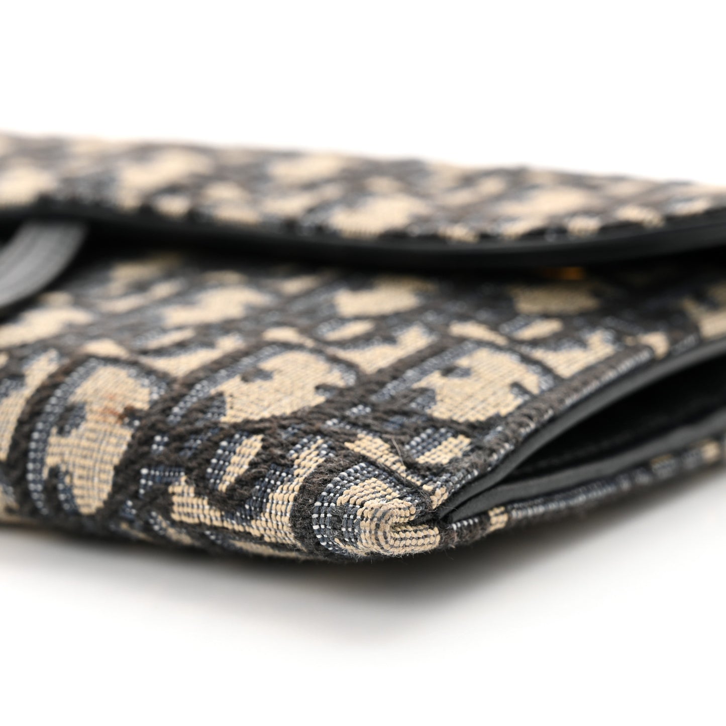 Oblique Saddle Chain Long Wallet Blue