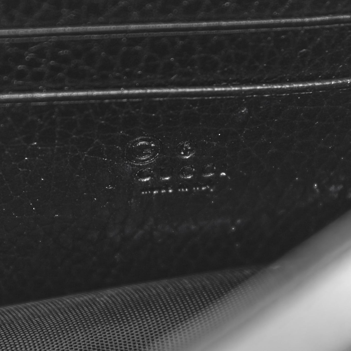 Dollar Calfskin Interlocking G Chain Wallet Black