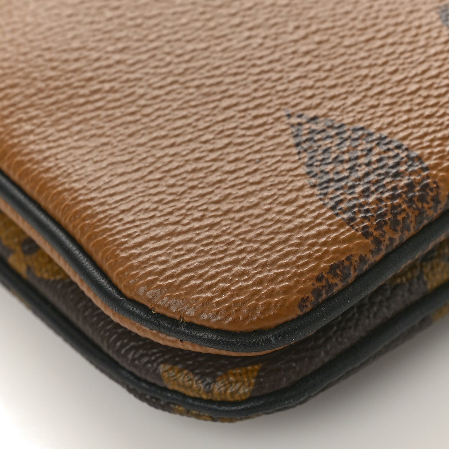 Reverse Monogram Giant Double Zip Pochette