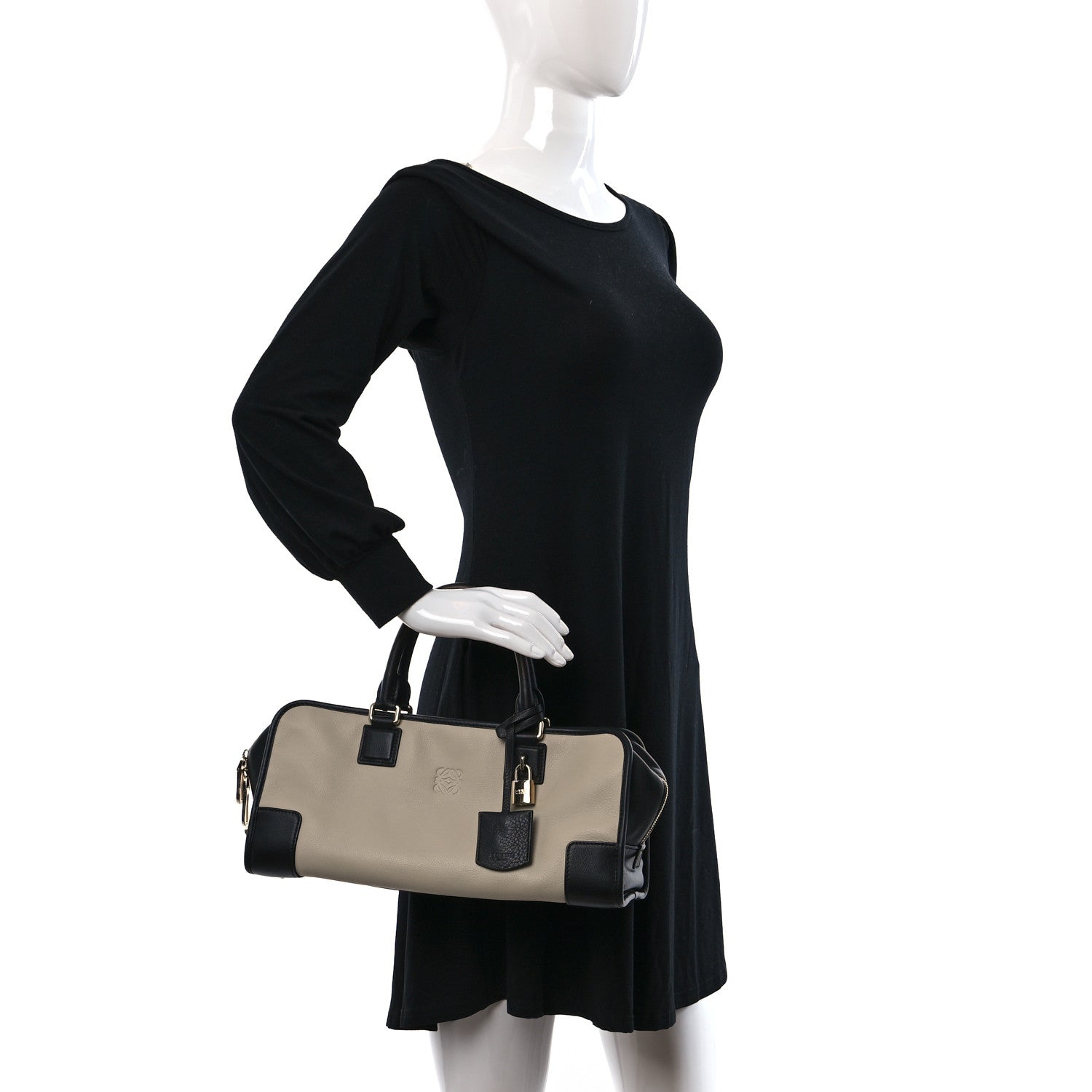 Loewe Calfskin Amazona 35 Ivory Black 2 of 8