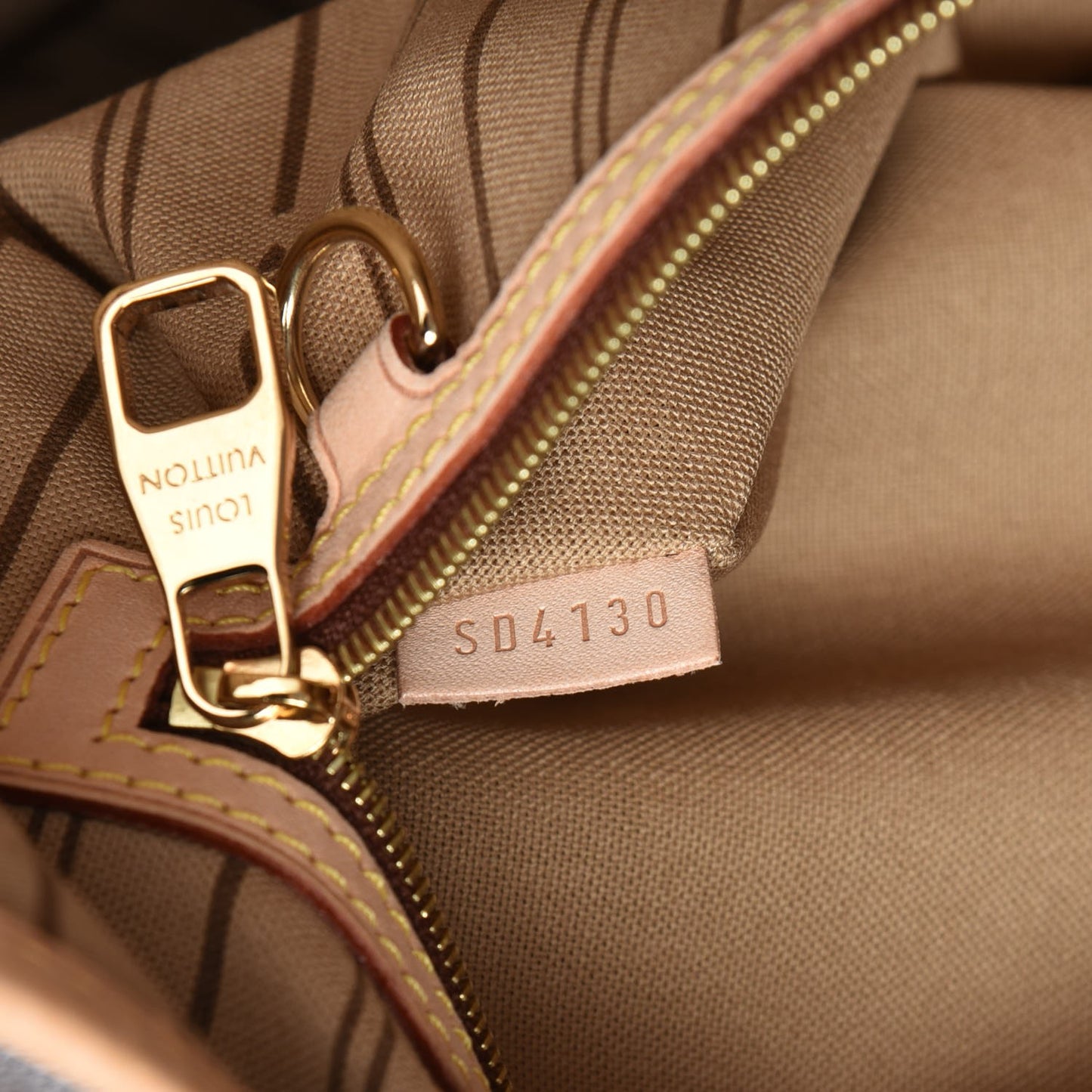 Monogram Delightful GM