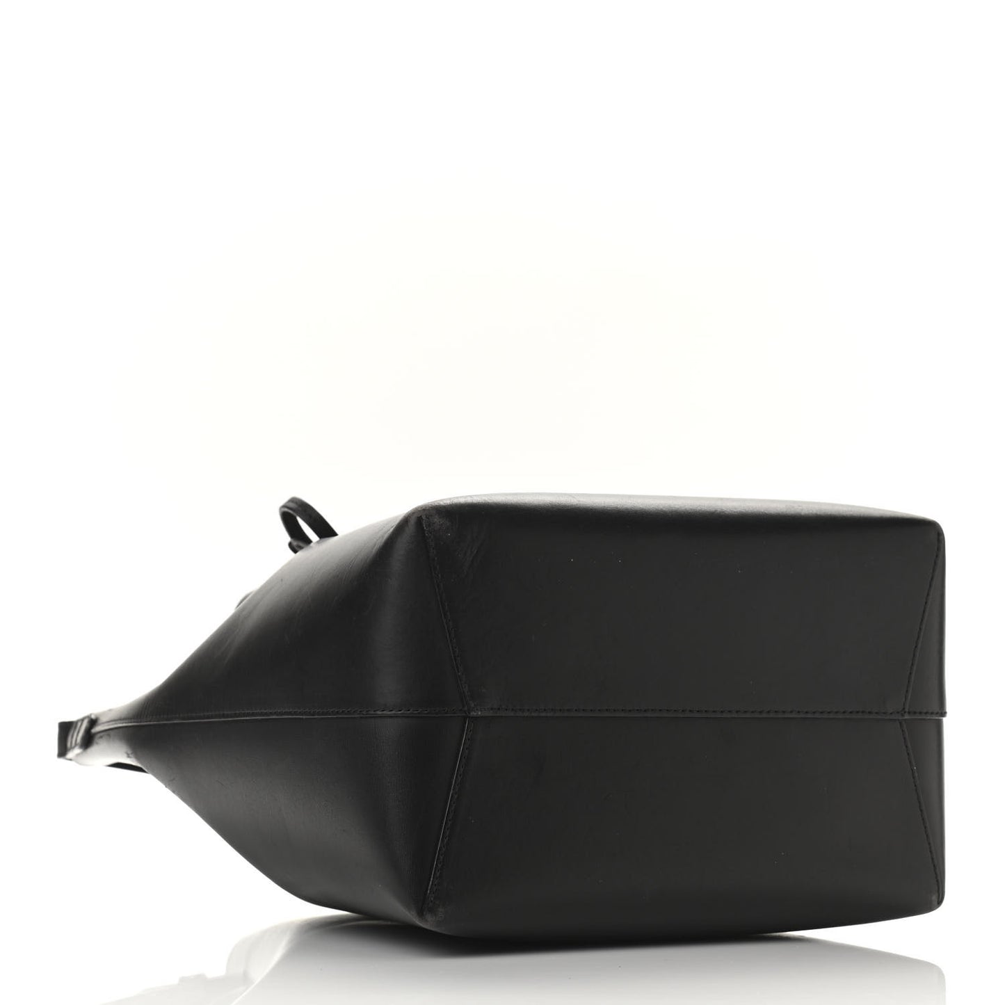 Vegetable Tanned Calfskin Bucket Bag Black Flamma