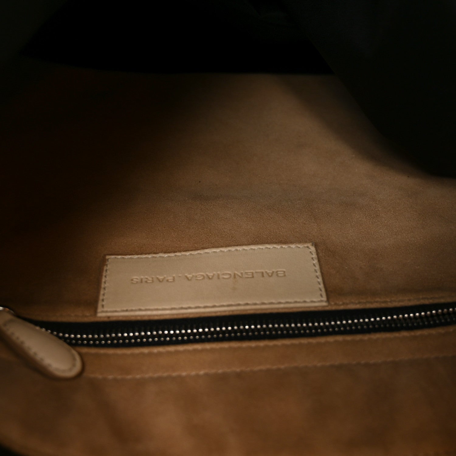 Balenciaga Suede Strike Hold Hobo Natural 6 of 11