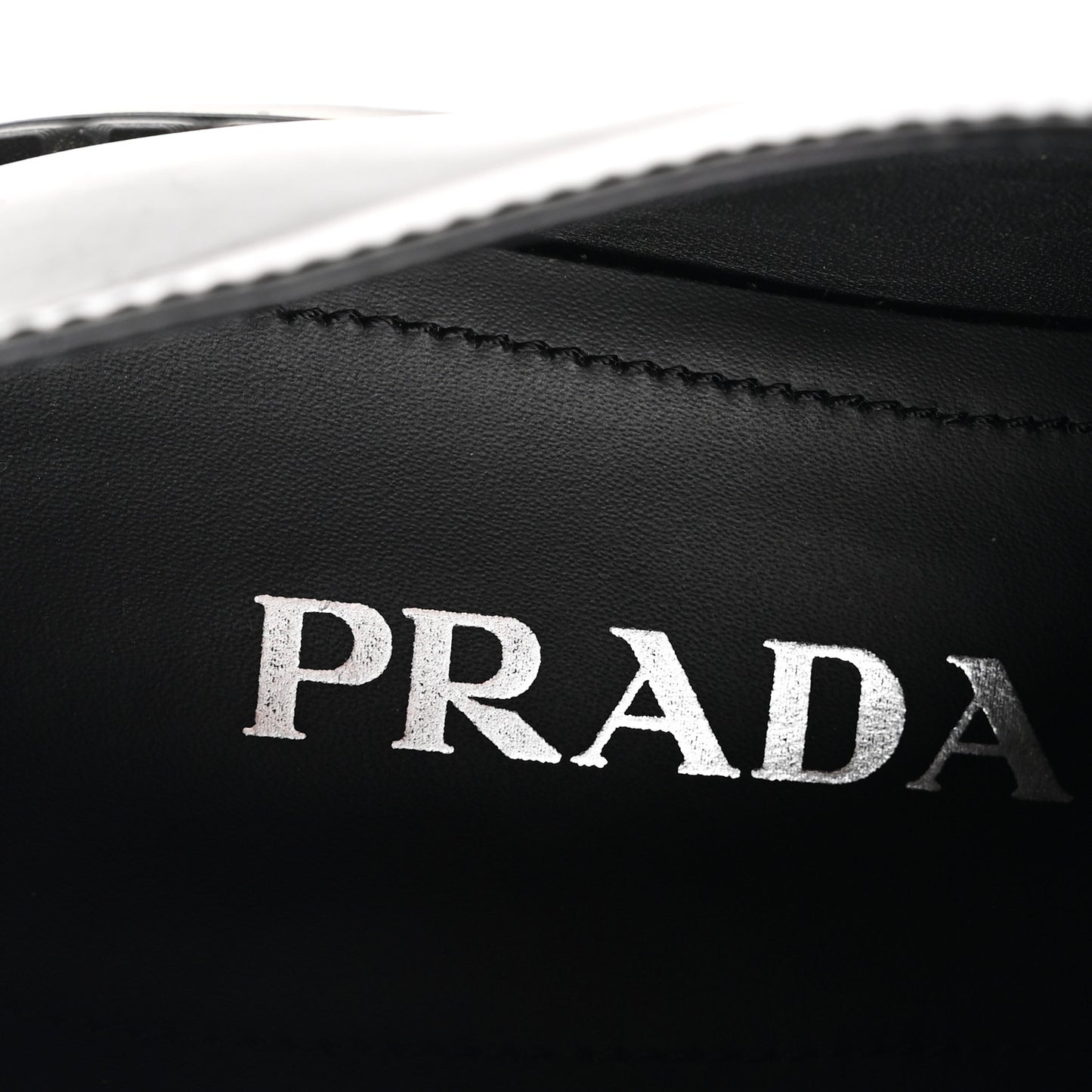 Spazzolato Metal Triangle Logo 50mm Loafers 36.5 Black