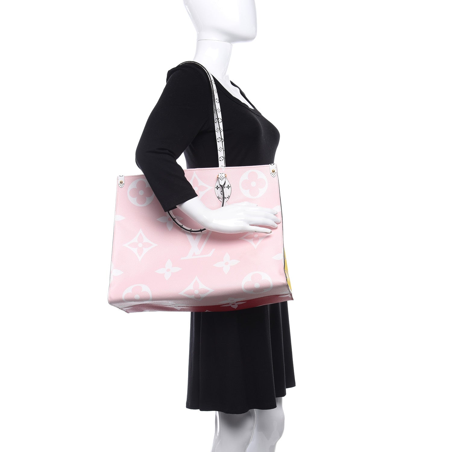 Louis Vuitton Monogram Giant Onthego GM Rouge Rose 2 of 9