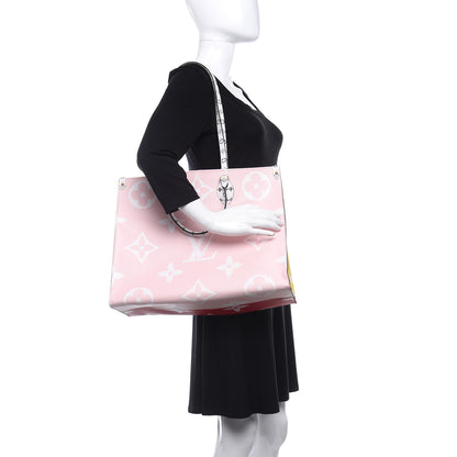 Louis Vuitton Monogram Giant Onthego GM Rouge Rose 2 of 9