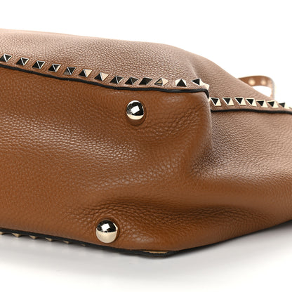 Valentino Garavani Pebbled Calfskin Medium Rockstud Tote Light Cuir 8 of 8