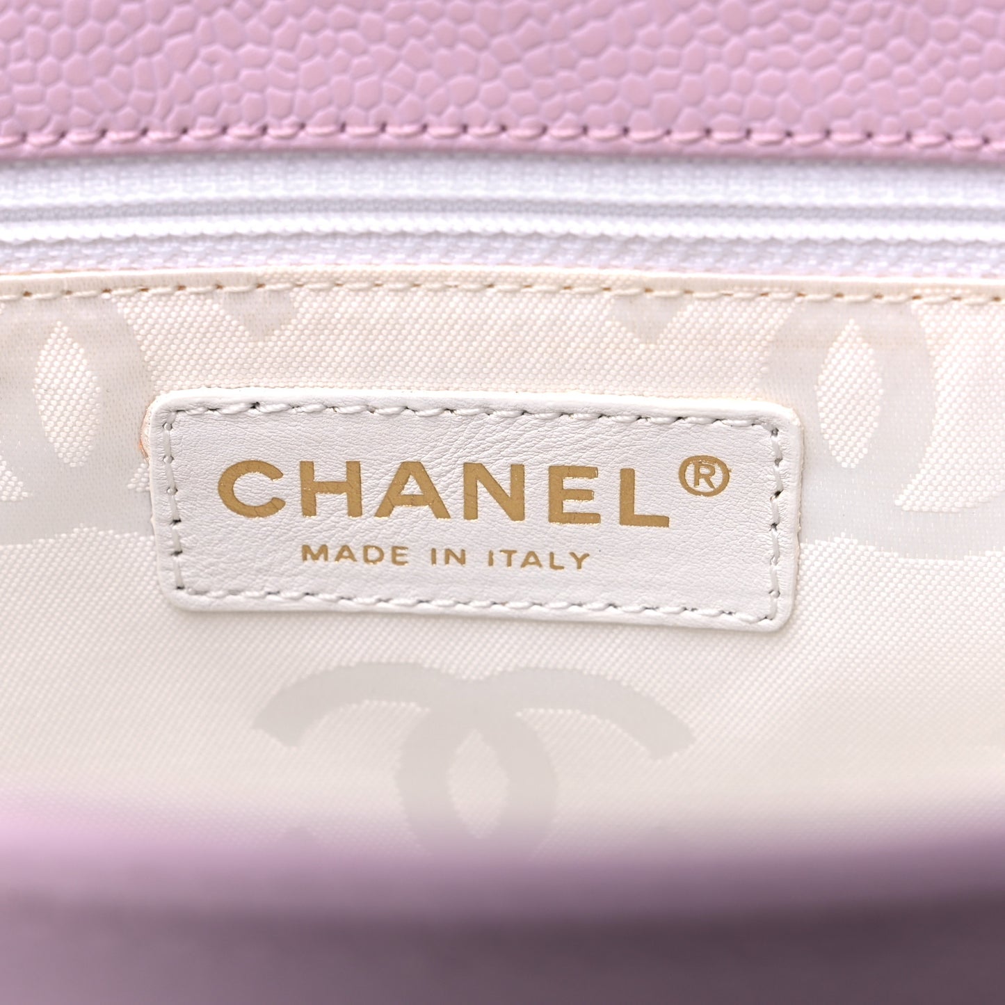 Caviar CC Shoulder Bag Lavender
