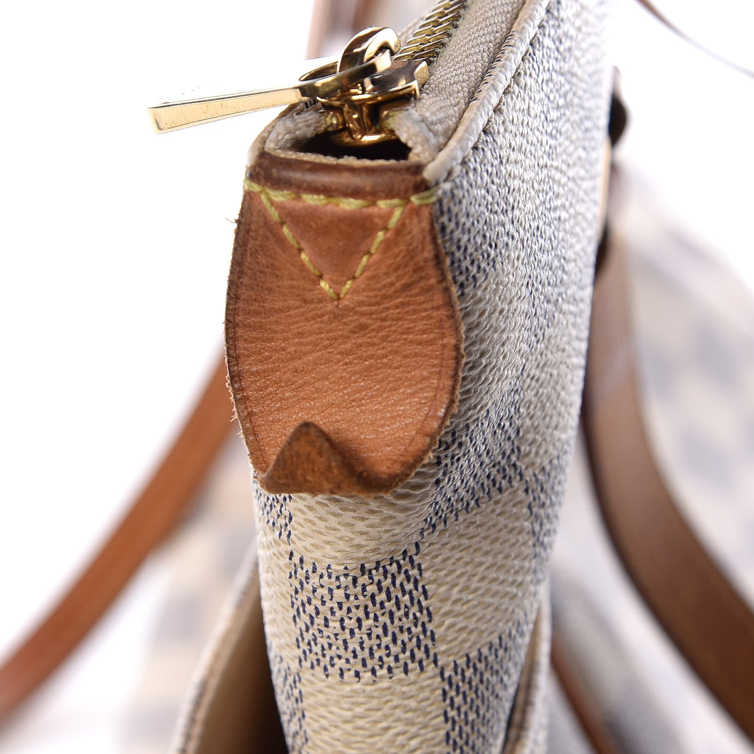 Louis Vuitton Damier Azur Totally MM 10 of 21