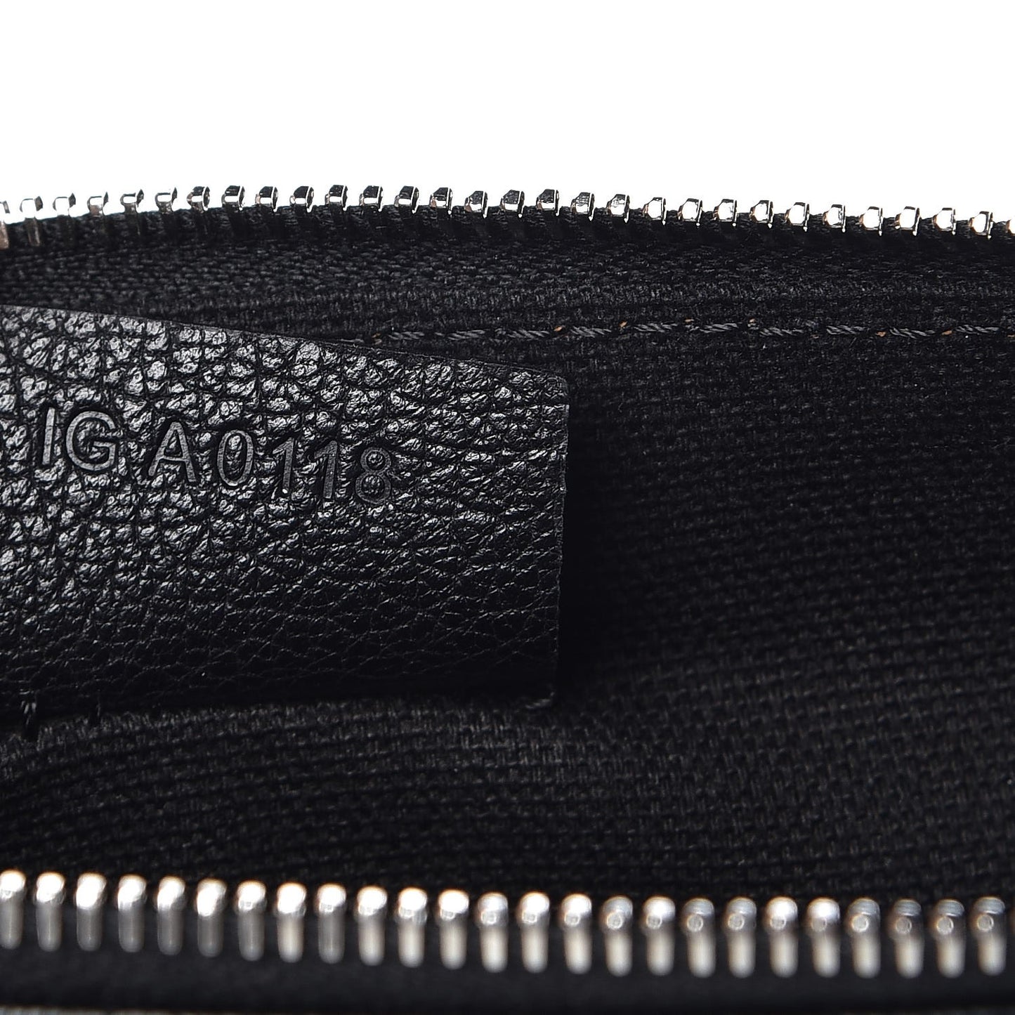 Sugar Goatskin Medium Antigona Pouch Black