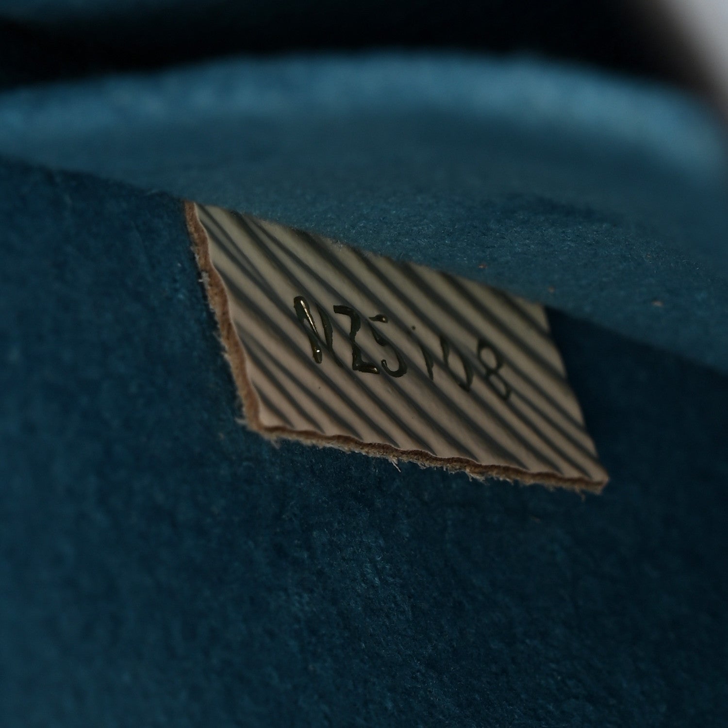 Louis Vuitton Vernis Epi Monogram Spring Street Light Blue 12 of 19