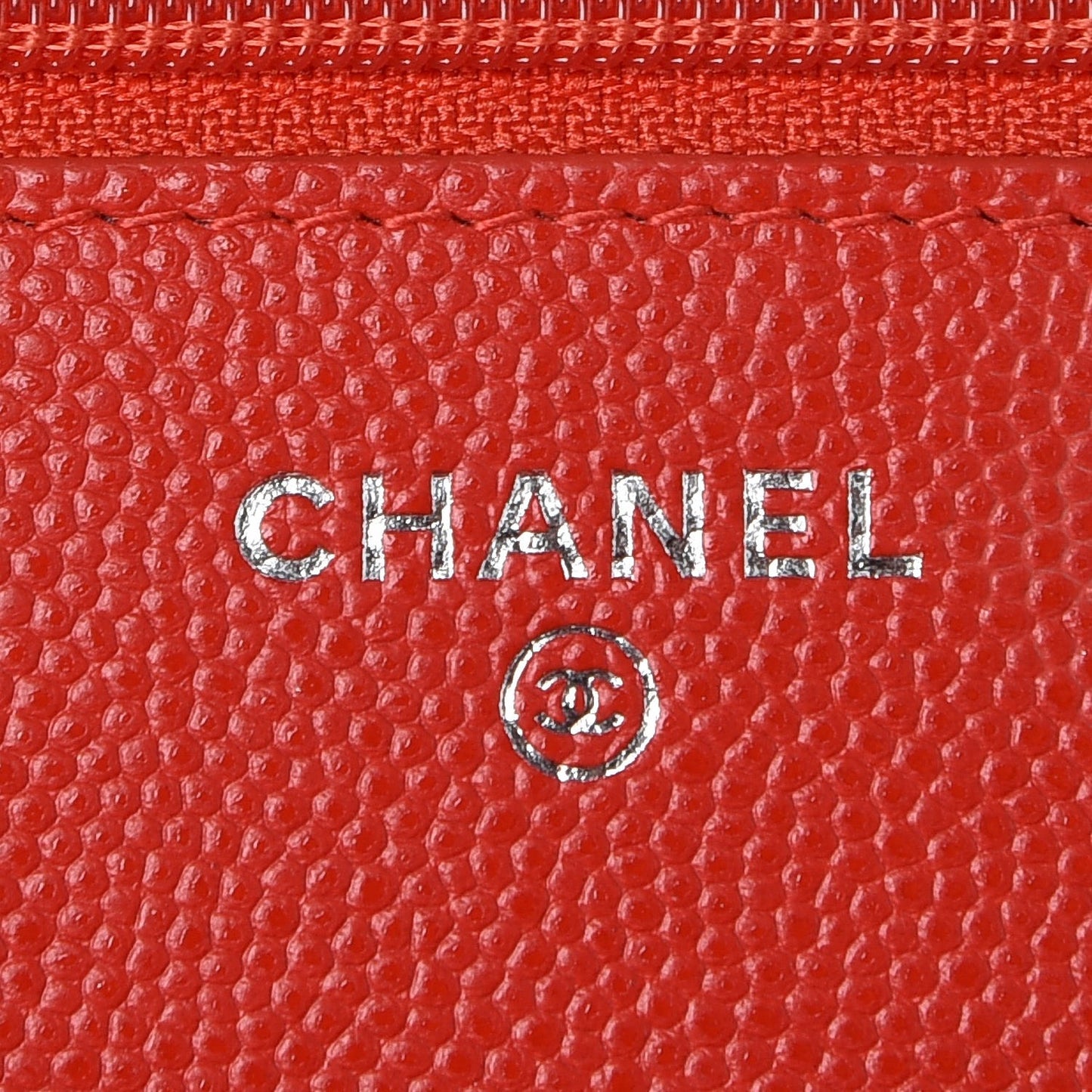Caviar Chevron Quilted Wallet On Chain WOC Red