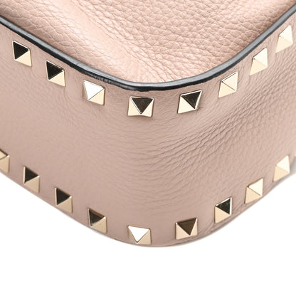 Valentino Garavani Grained Calfskin Rockstud Bucket Bag Poudre 9 of 9
