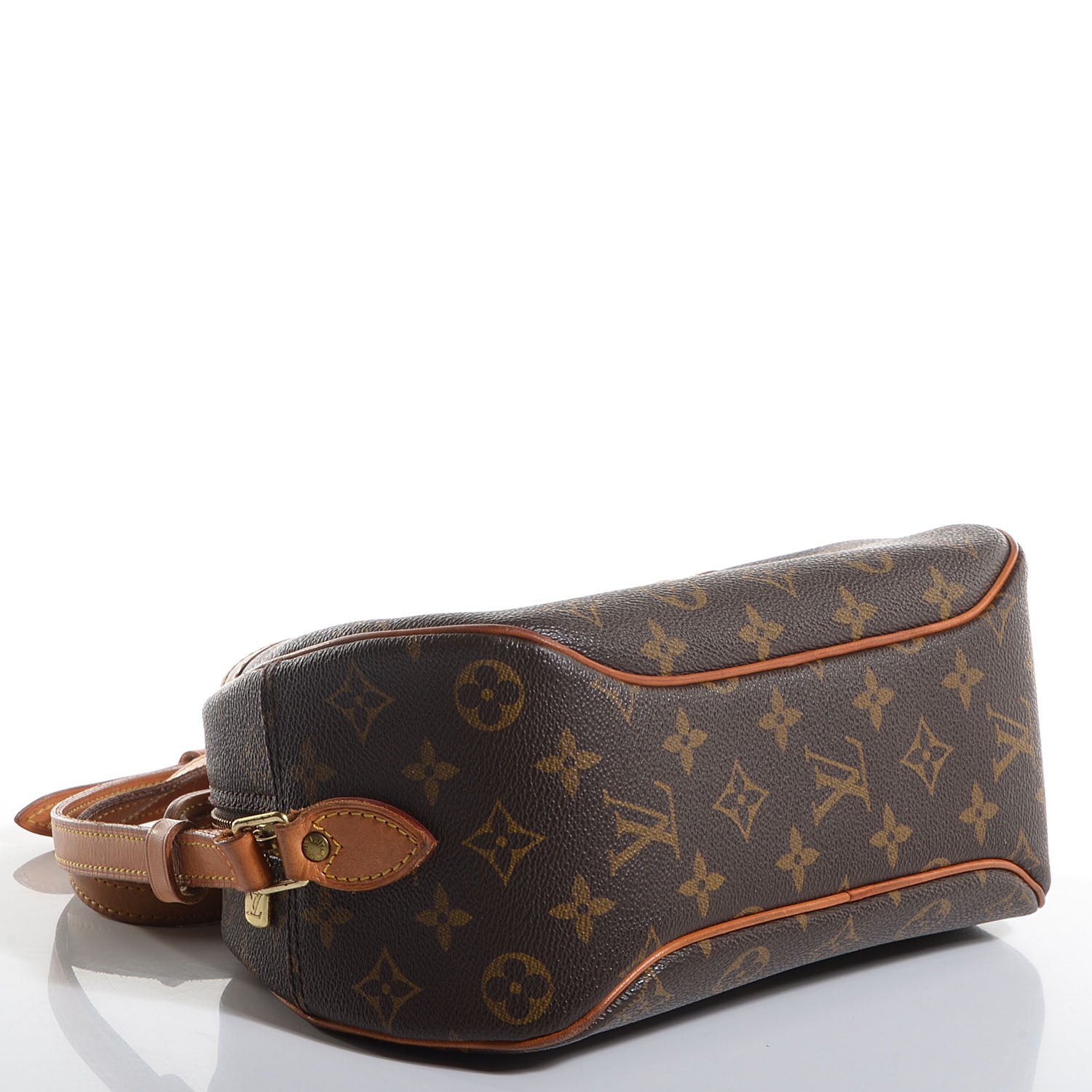 Louis Vuitton Monogram Blois 4 of 7