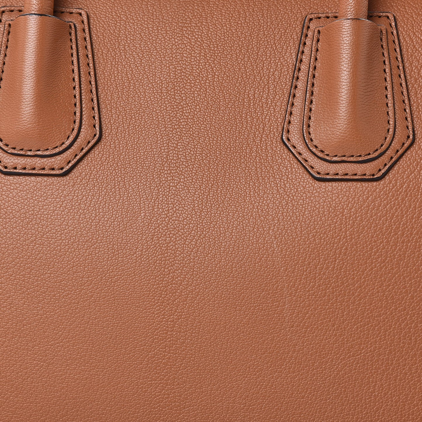 Sugar Goatskin Medium Antigona Medium Beige