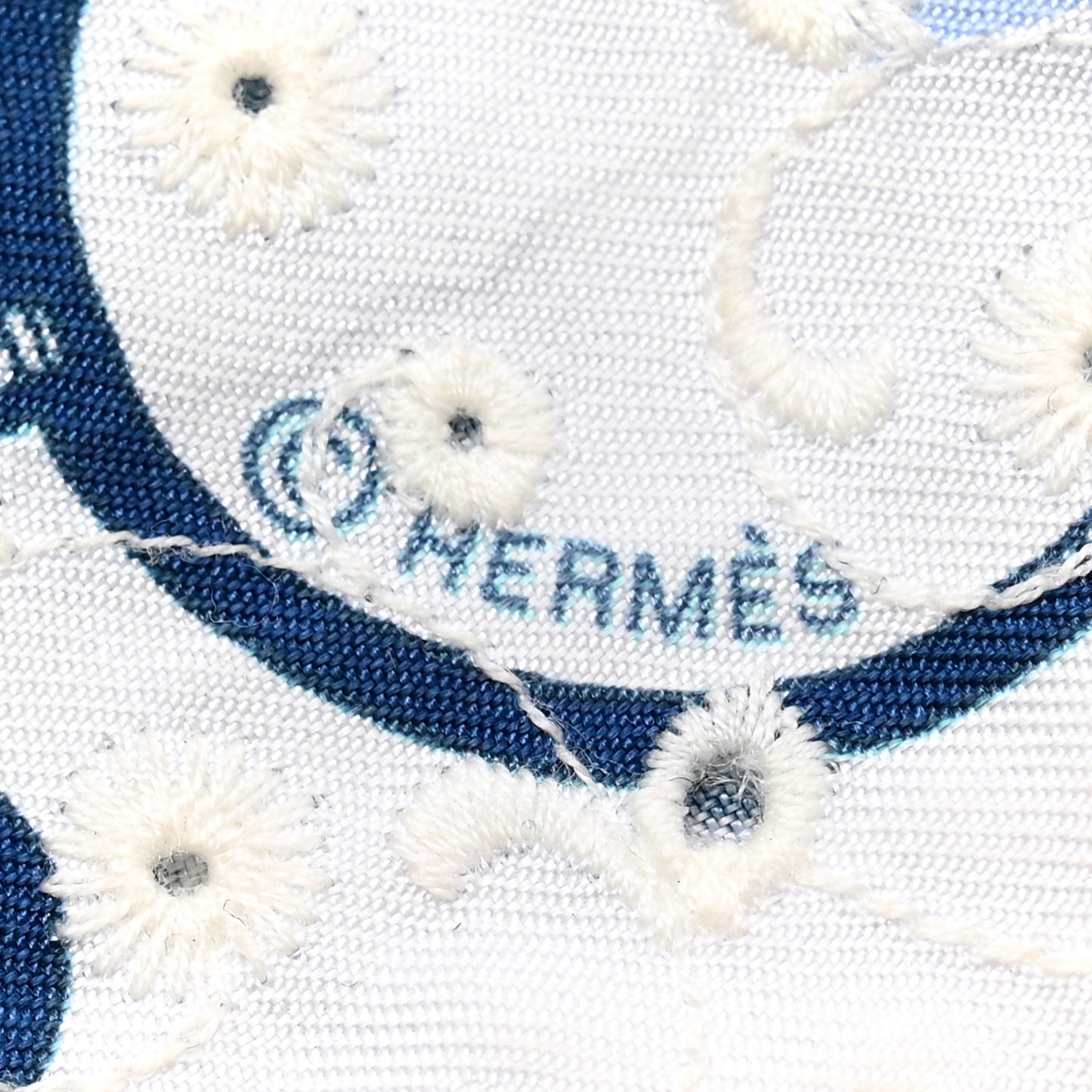 Silk Embroidered Do Re Boucles Broderie Anglaise Twilly Bleu White Marine