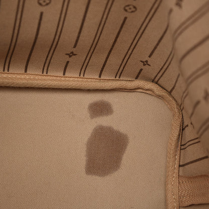 Louis Vuitton Monogram Neverfull MM 8 of 11