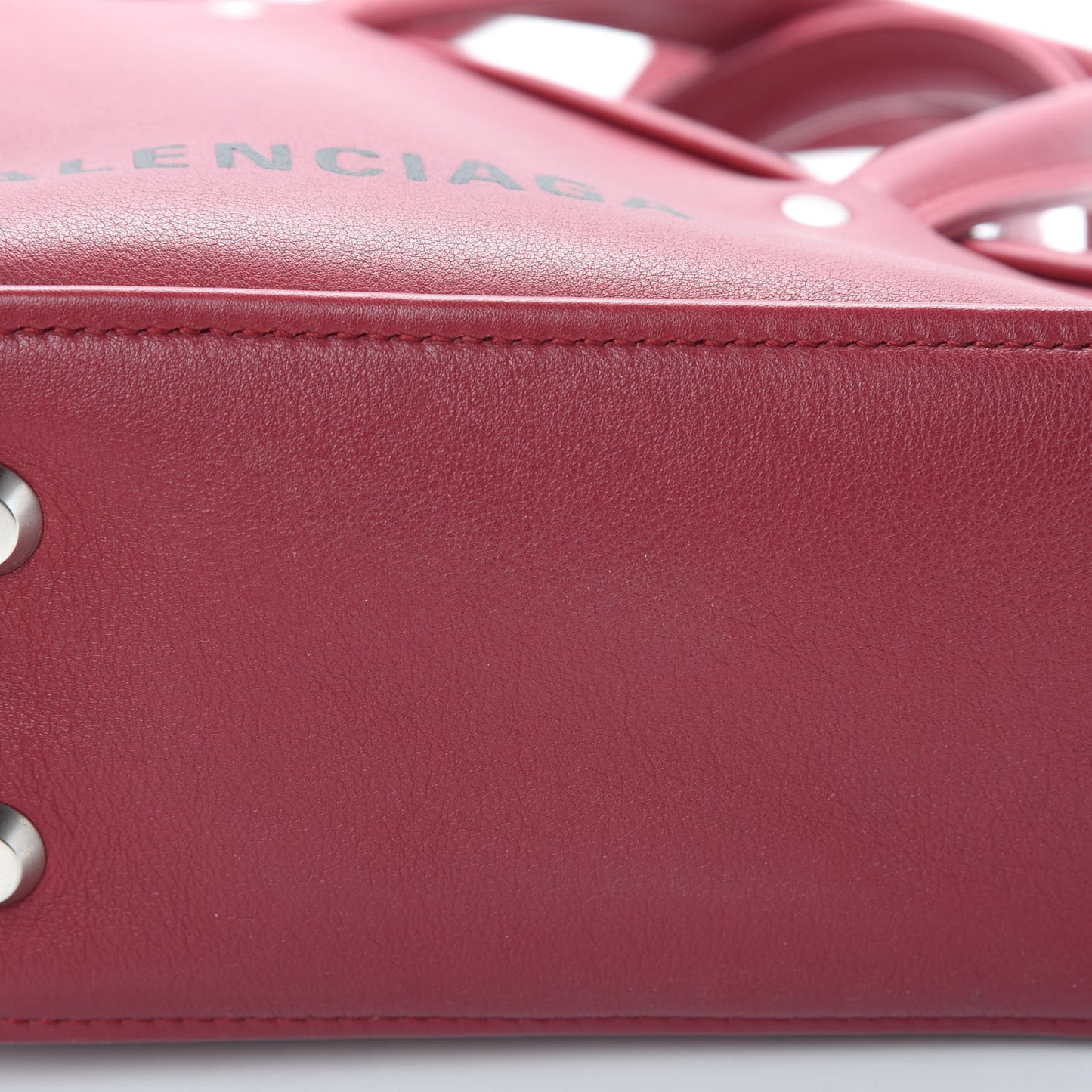 Shiny Day Calfskin S Triangle Duffle Rouge Grenat
