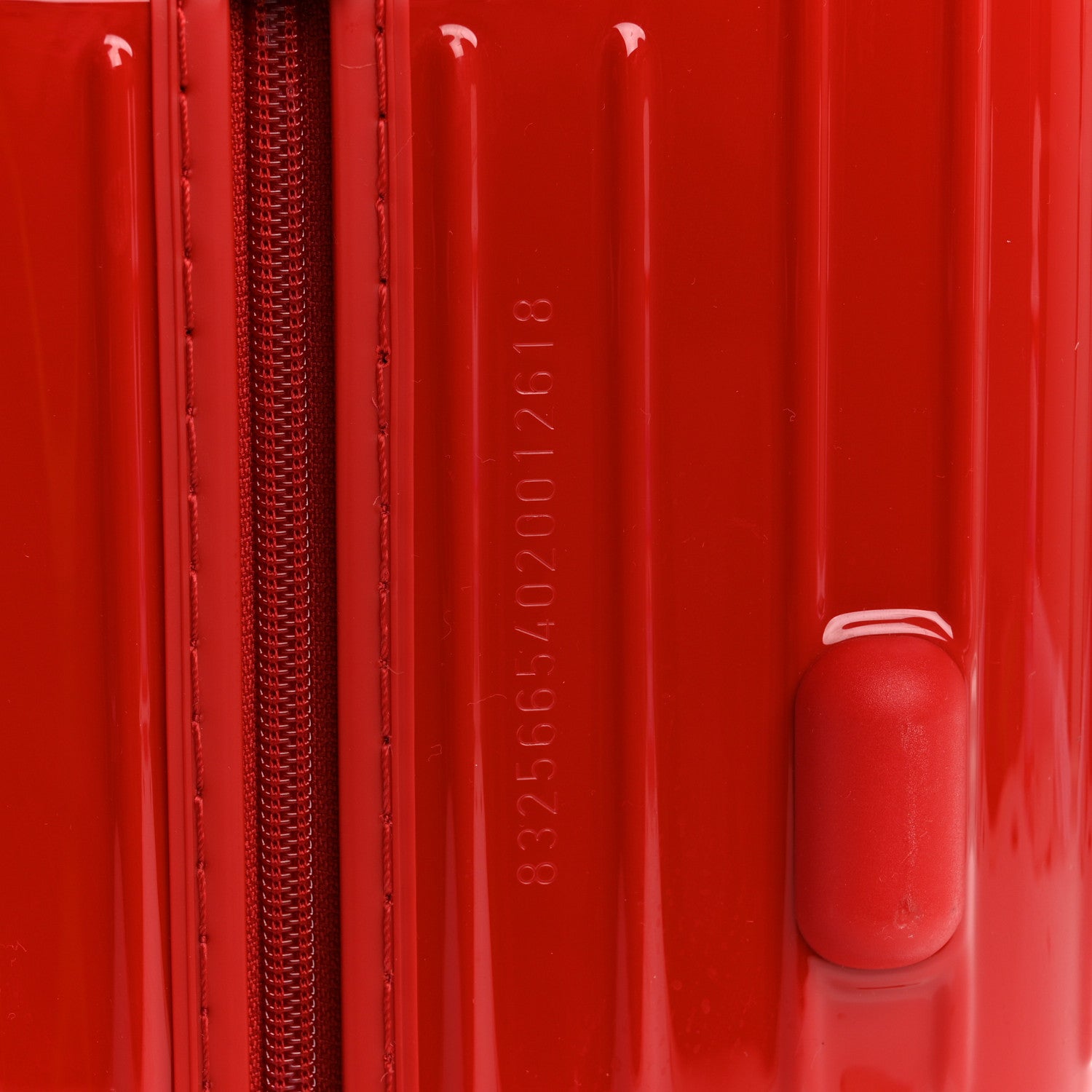 Rimowa Gloss Polycarbonate Essential Cabin Plus Gloss Red 6 of 12