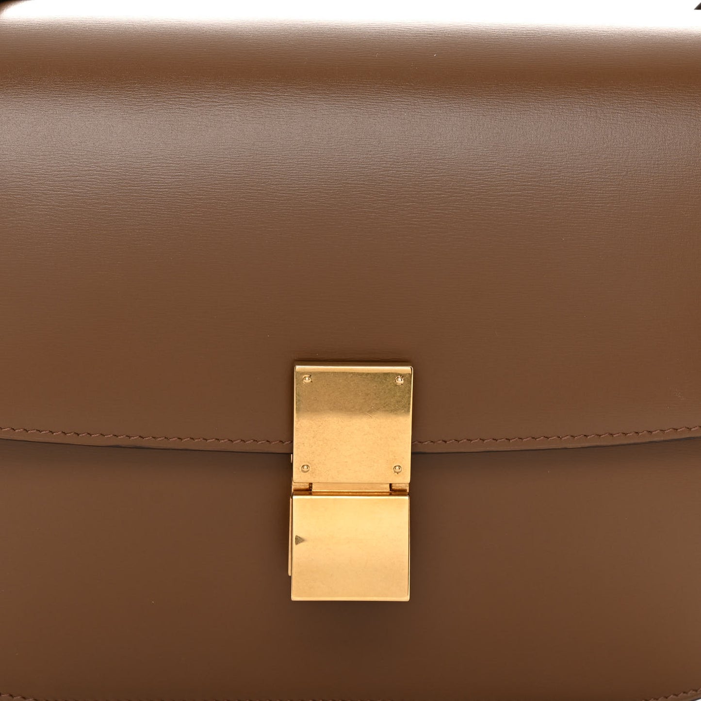 Box Calfskin Medium Classic Box Flap Bag Camel