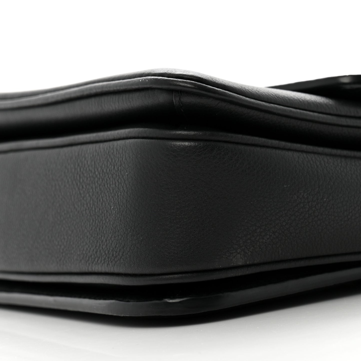Grained Calfskin Lockme Oxford Black
