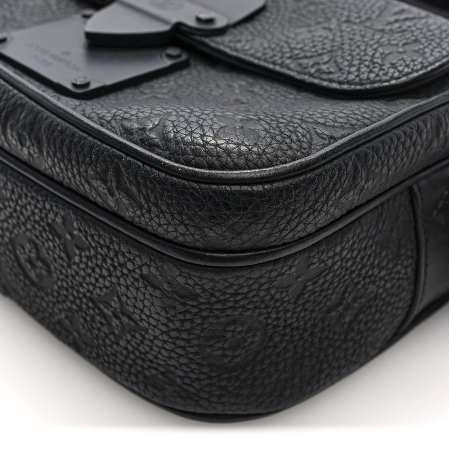 Louis Vuitton Taurillon Monogram S Lock Messenger Black 9 of 10