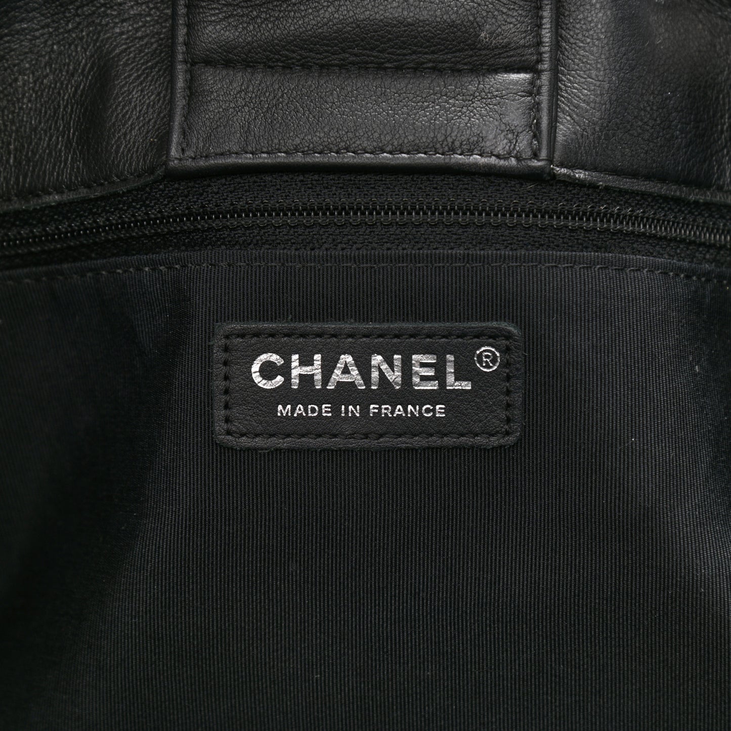 Calfskin Quilted Large Classic Shopping Tote Black