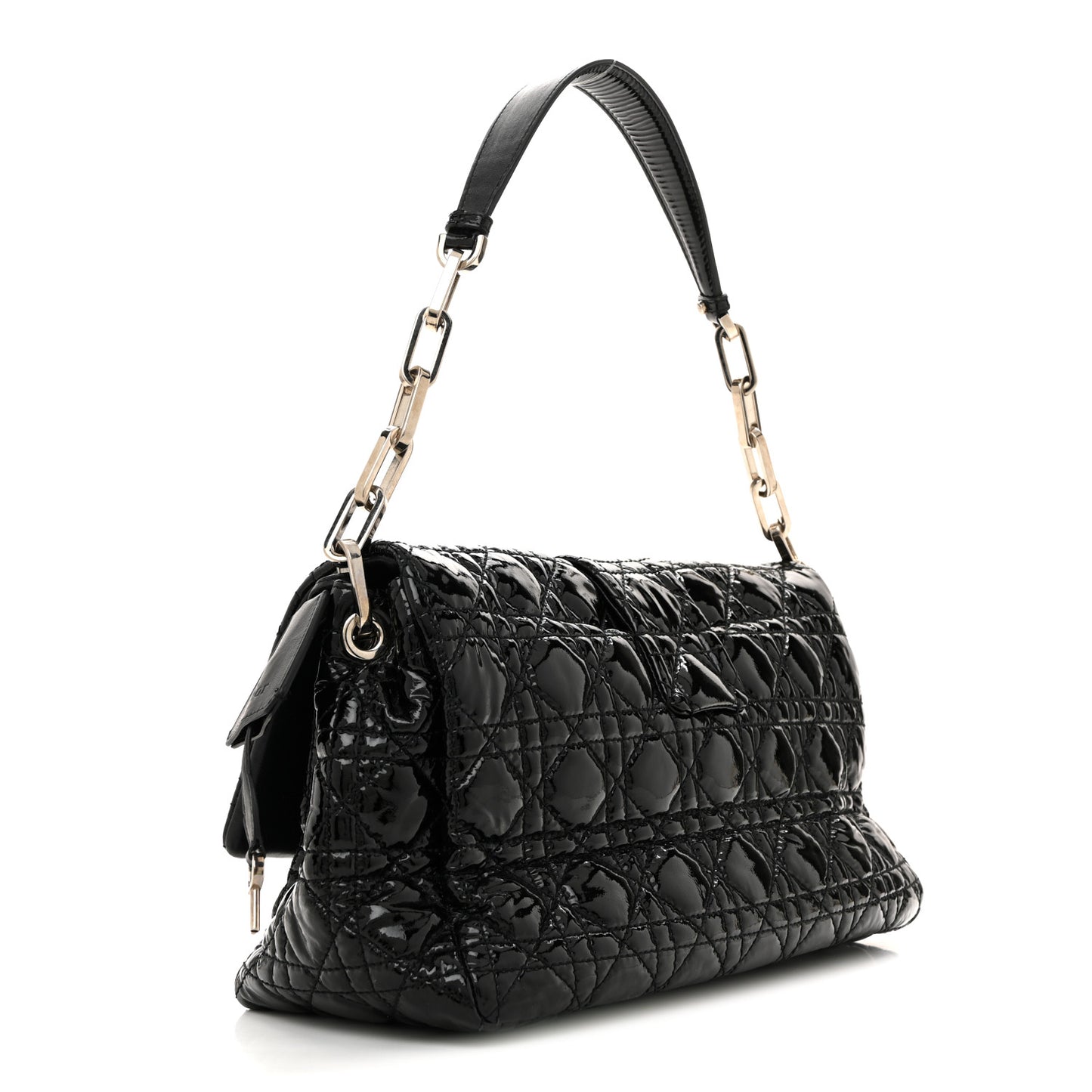 Patent Cannage New Lock Flap Black