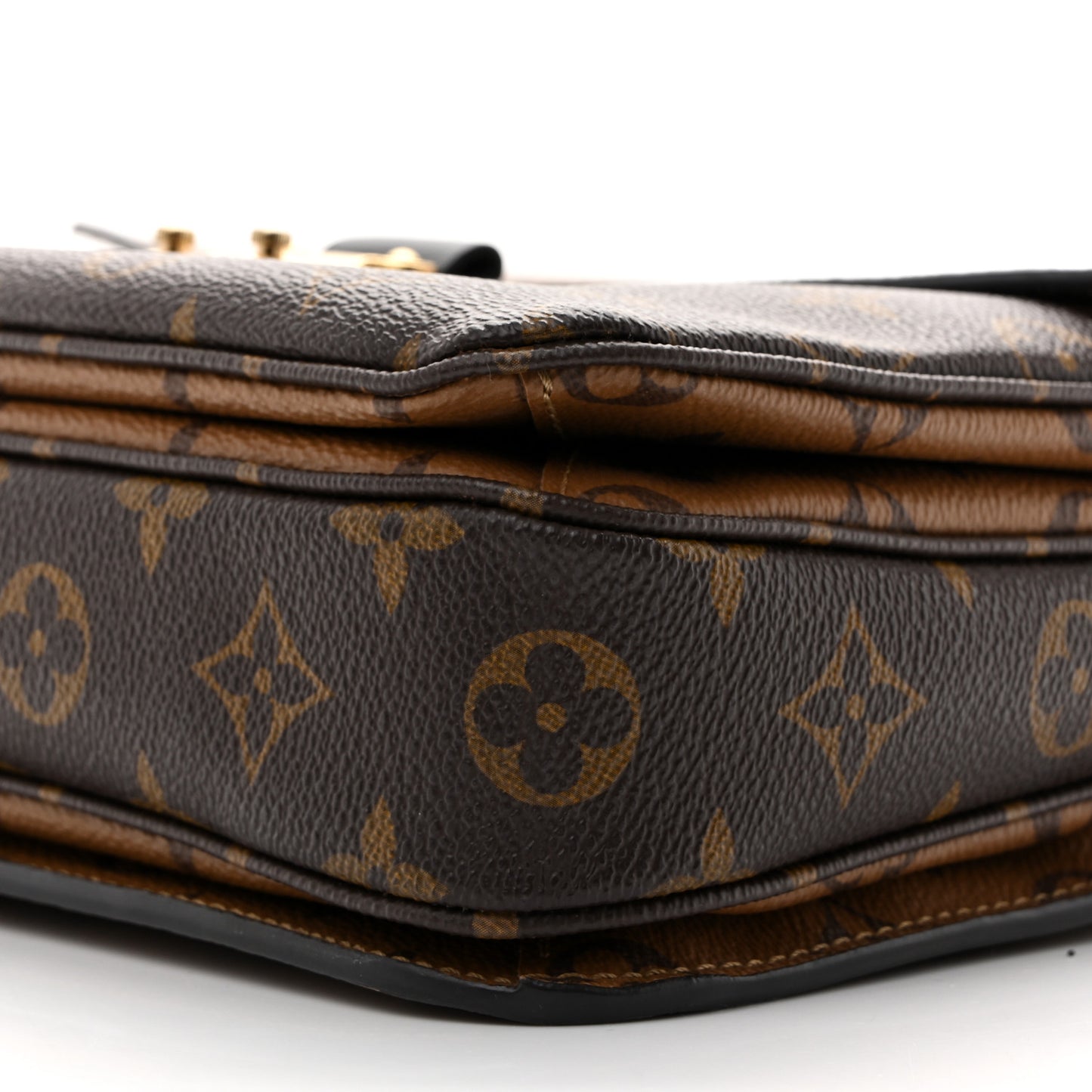 Reverse Monogram Pochette Metis