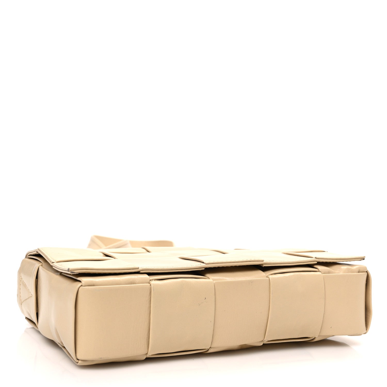 Bottega Veneta Paper Calfskin Maxi Intrecciato Cassette Crossbody Bag Porridge 4 of 13